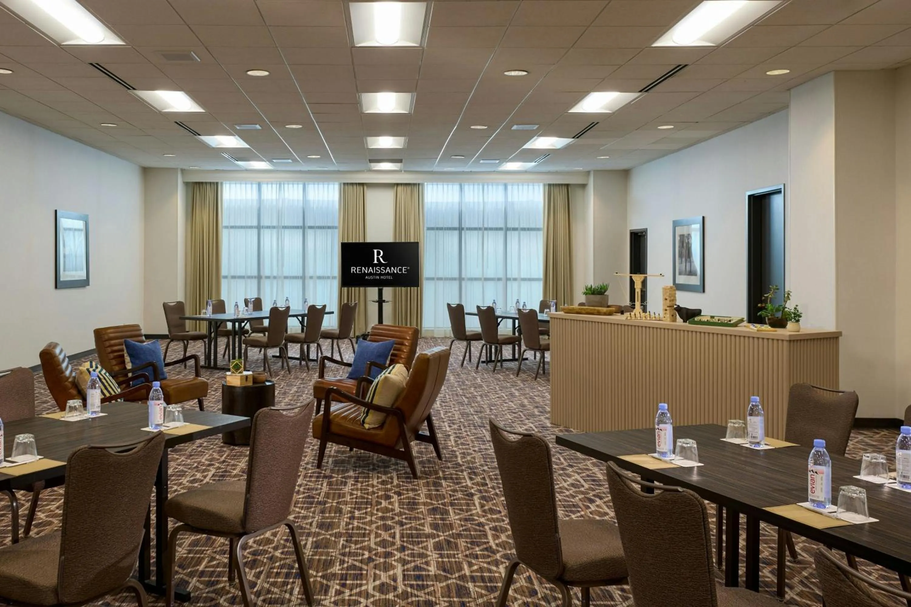 Meeting/conference room in Renaissance Austin Hotel