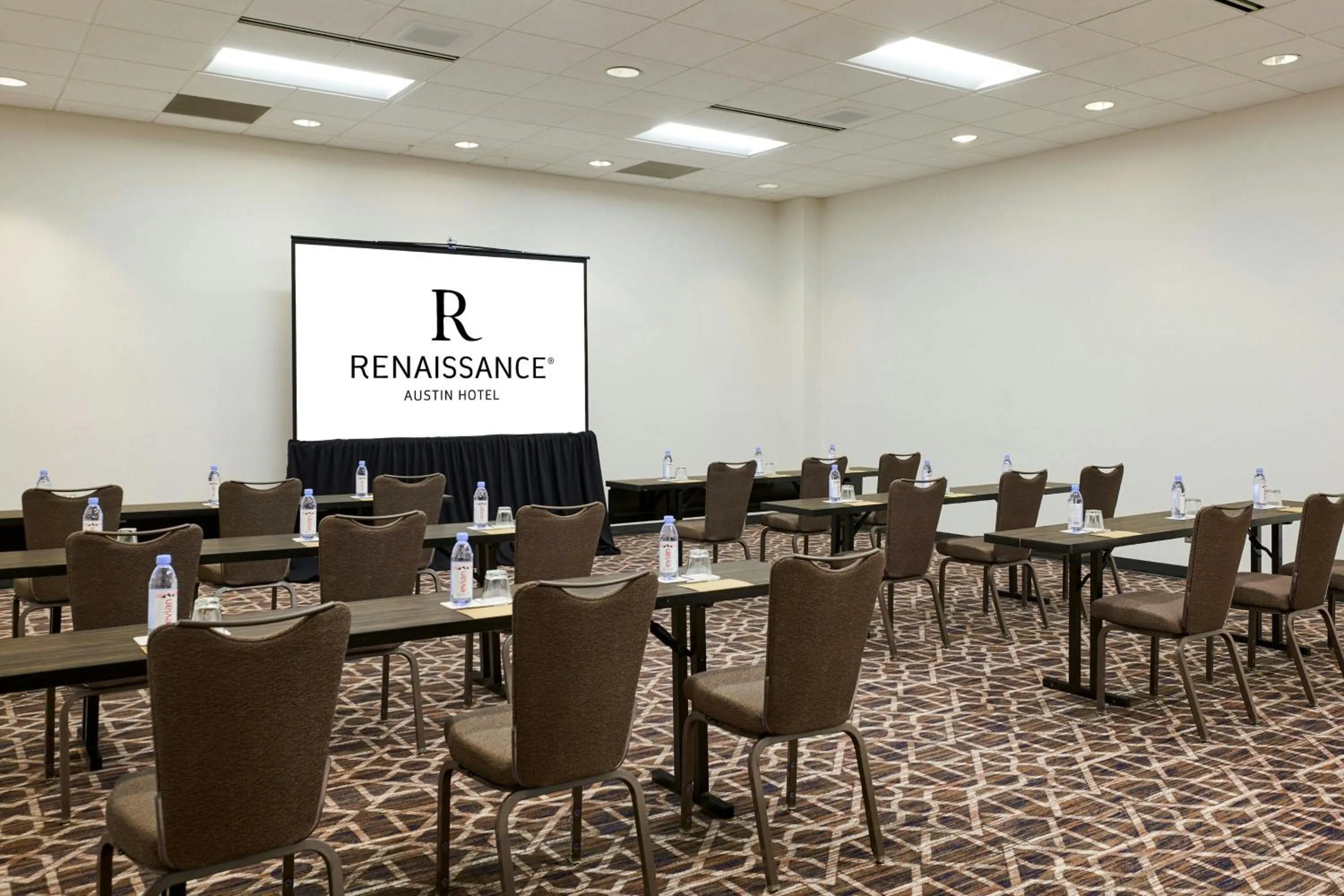 Meeting/conference room in Renaissance Austin Hotel
