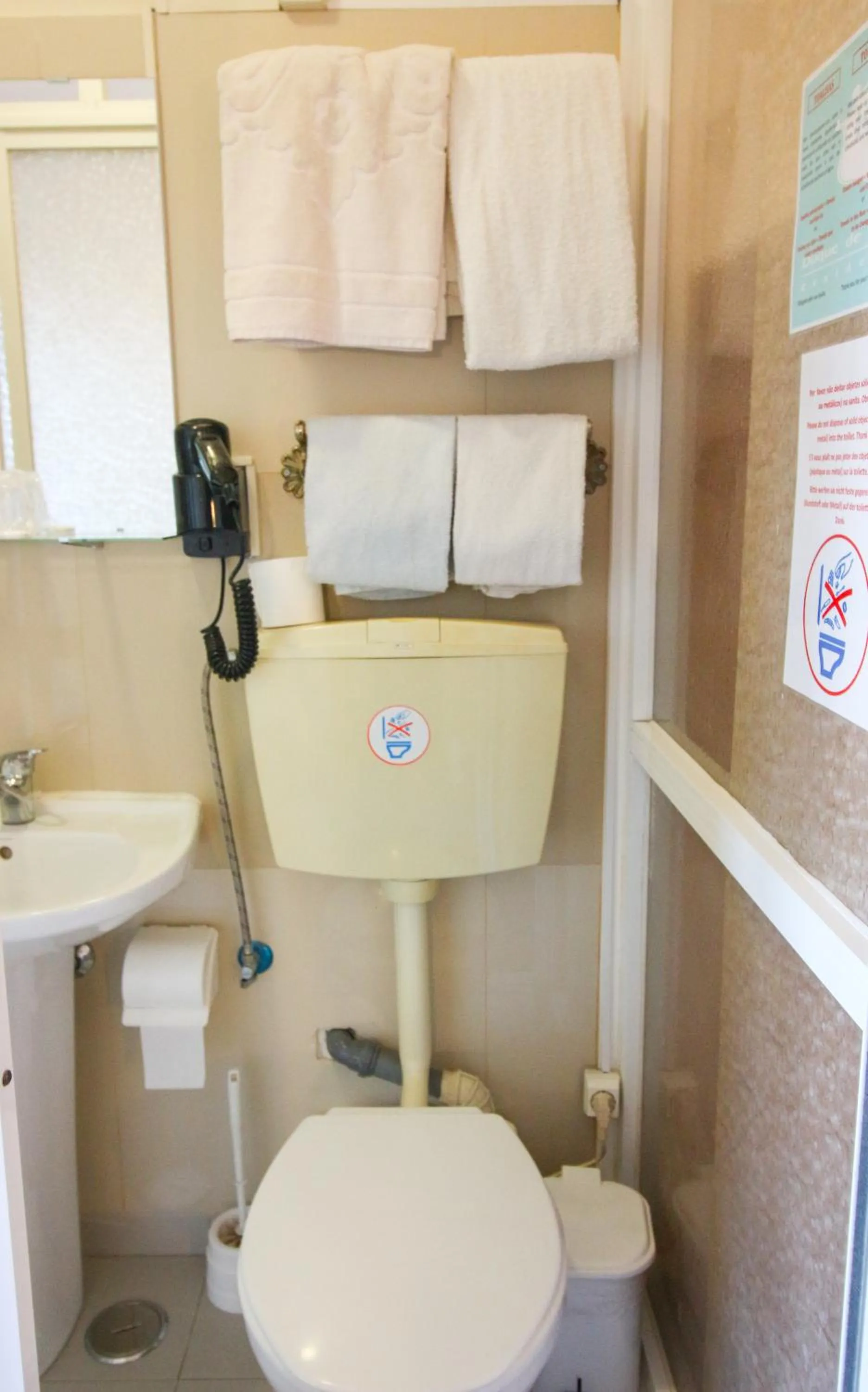 Bathroom in Residencial Lord