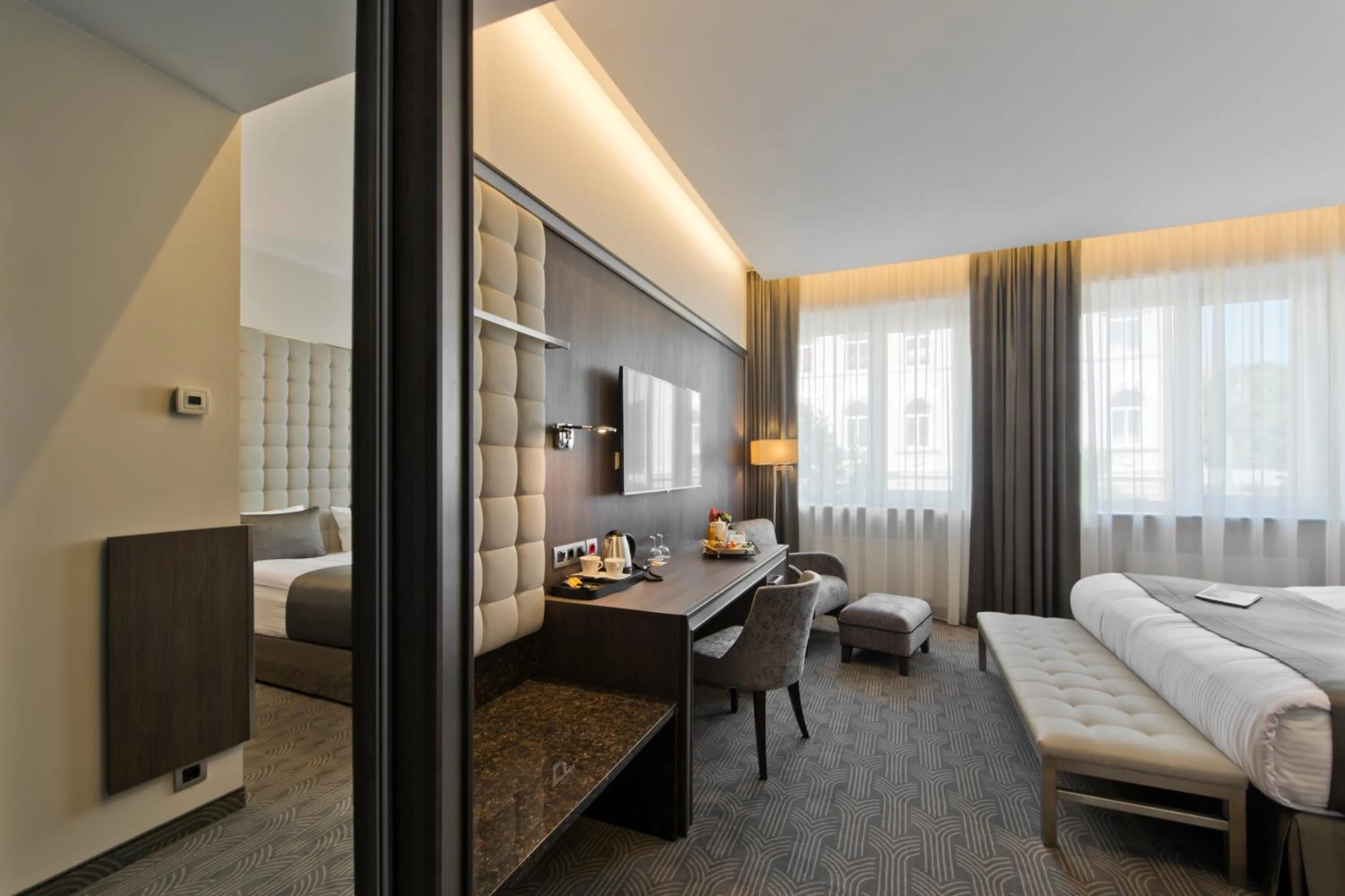 Bed in Congress Avenue Hotel