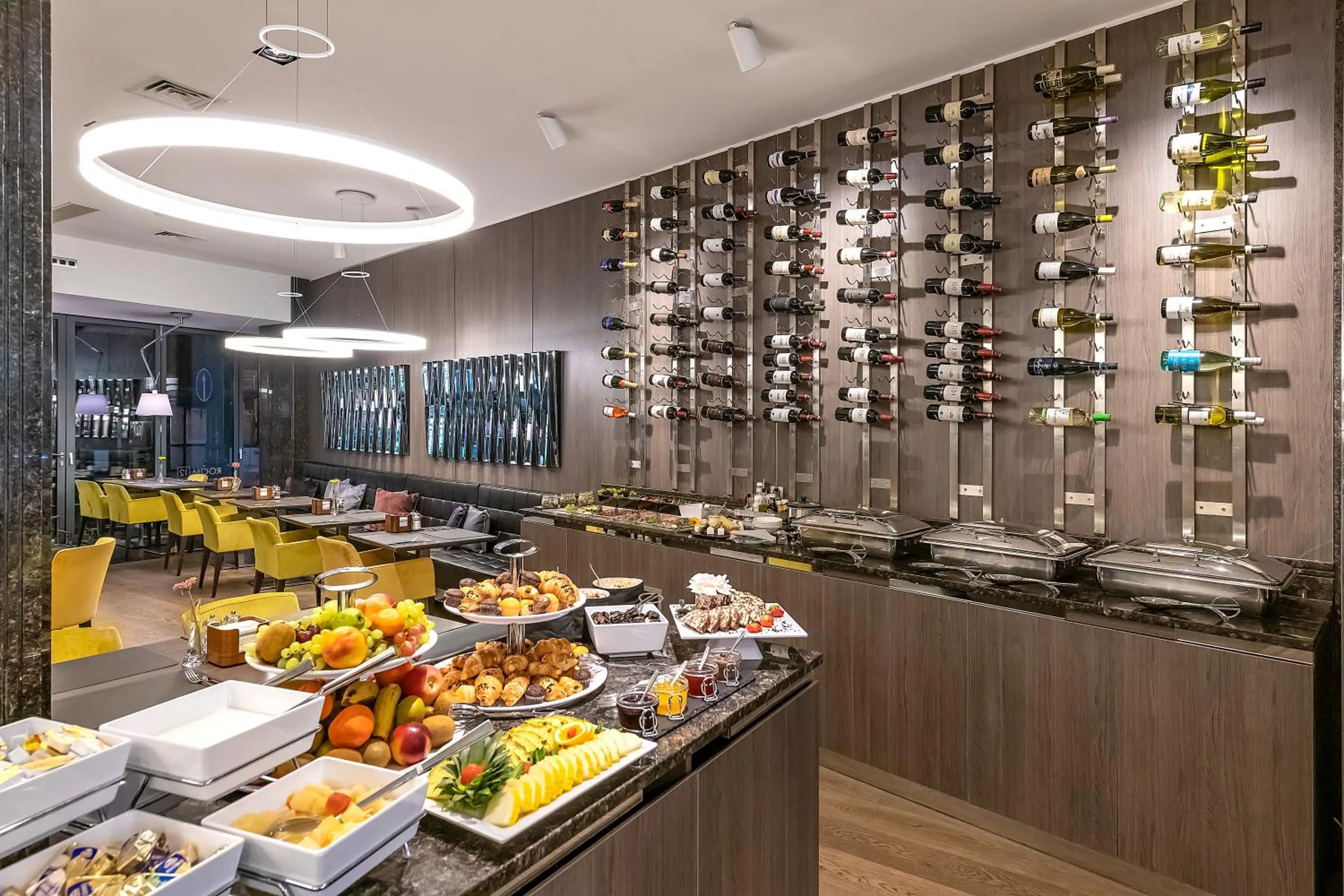 Food and drinks in Congress Avenue Hotel