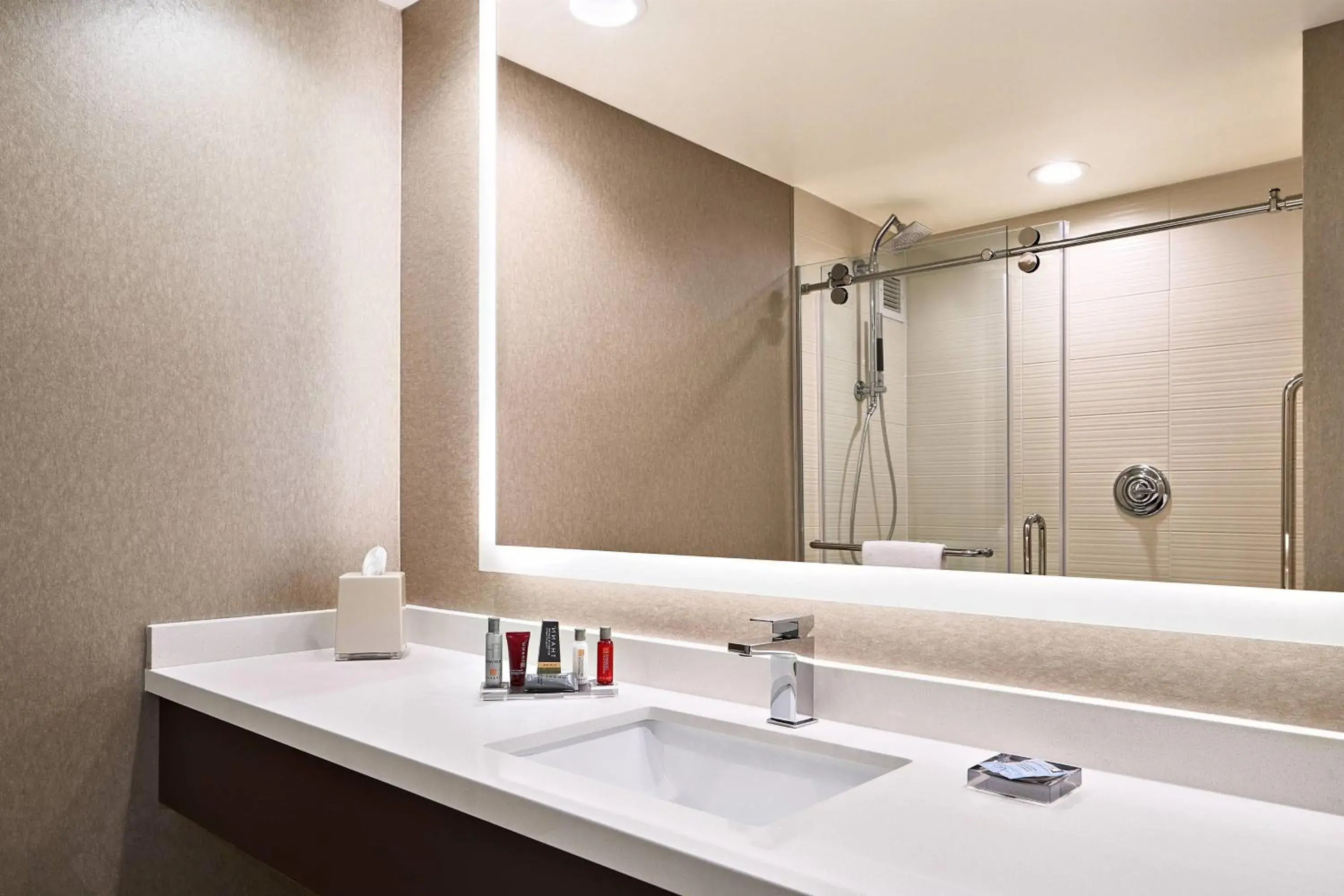 King Room with Sofa Bed - Hearing Accessible in Austin Marriott North King Room with Sofa Bed - Hearing Accessible in Austin Marriott North