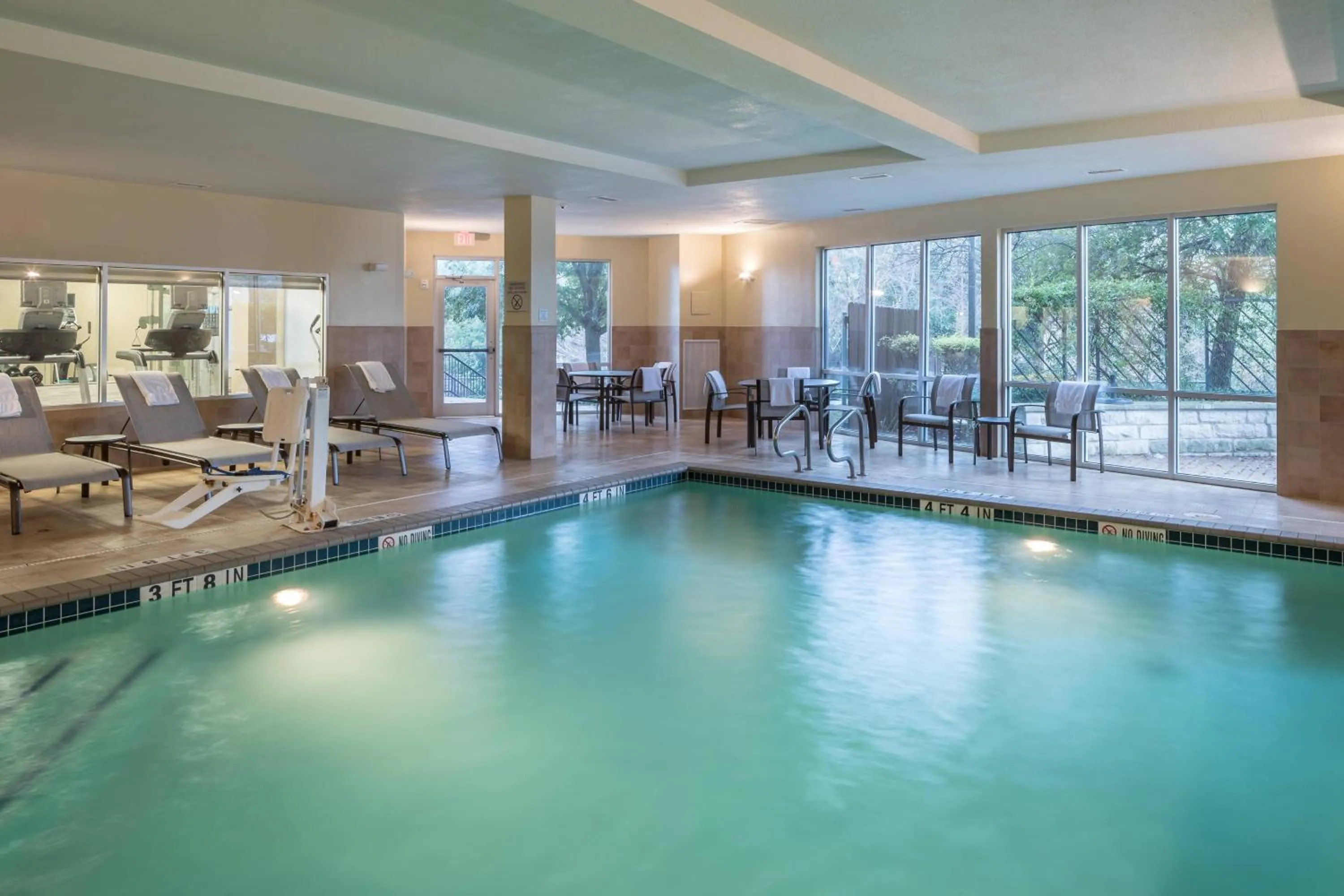 Swimming pool in Courtyard by Marriott Austin Parmer Tech Ridge
