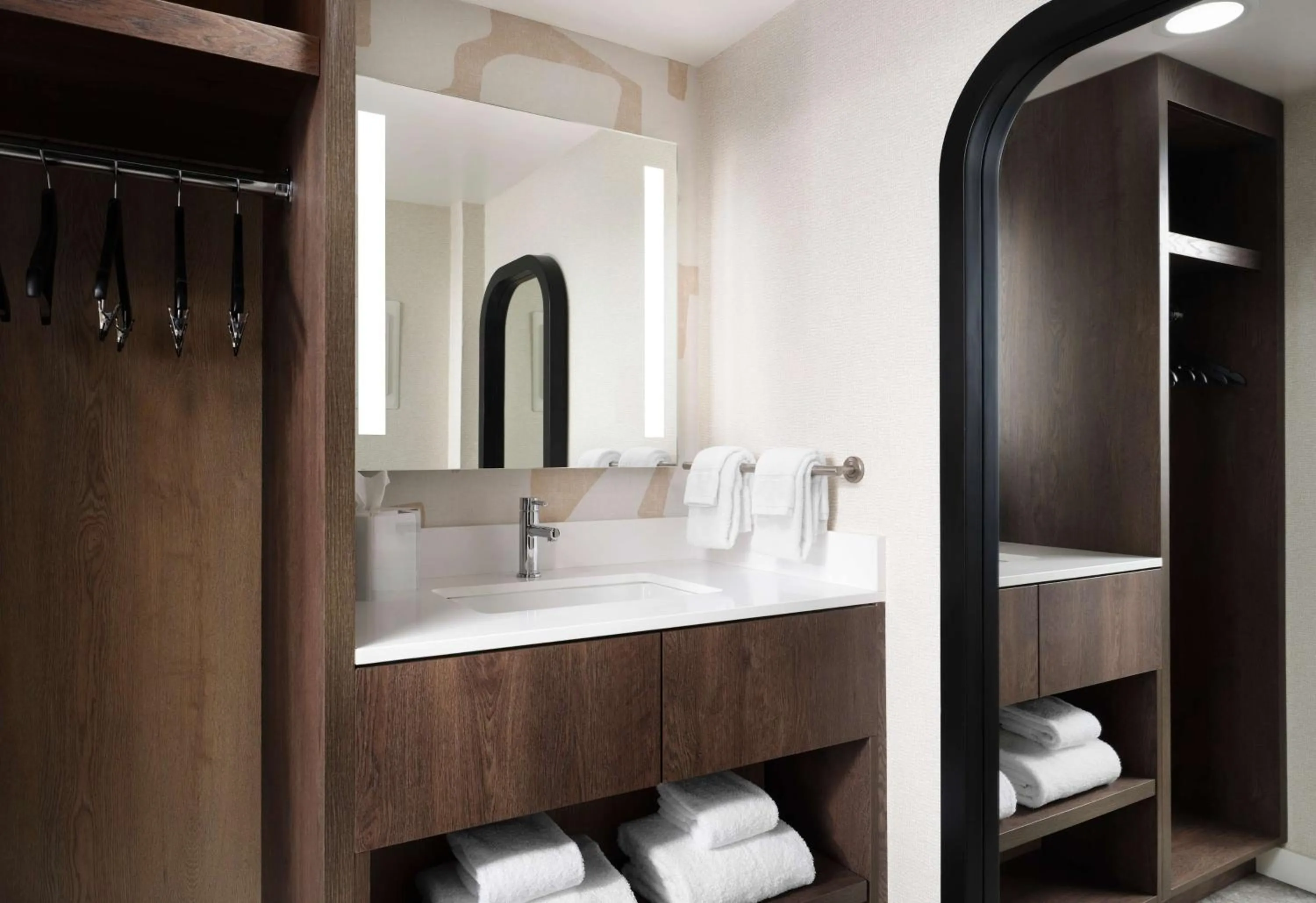 Bathroom in Sonesta ES Suites Chicago Downtown Magnificent Mile Medical