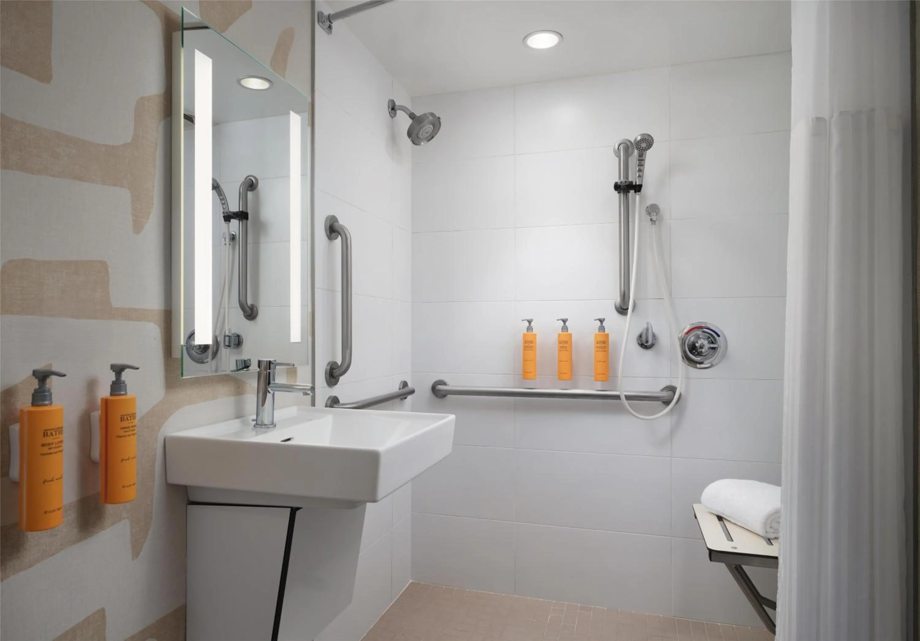 Bathroom in Sonesta ES Suites Chicago Downtown Magnificent Mile Medical