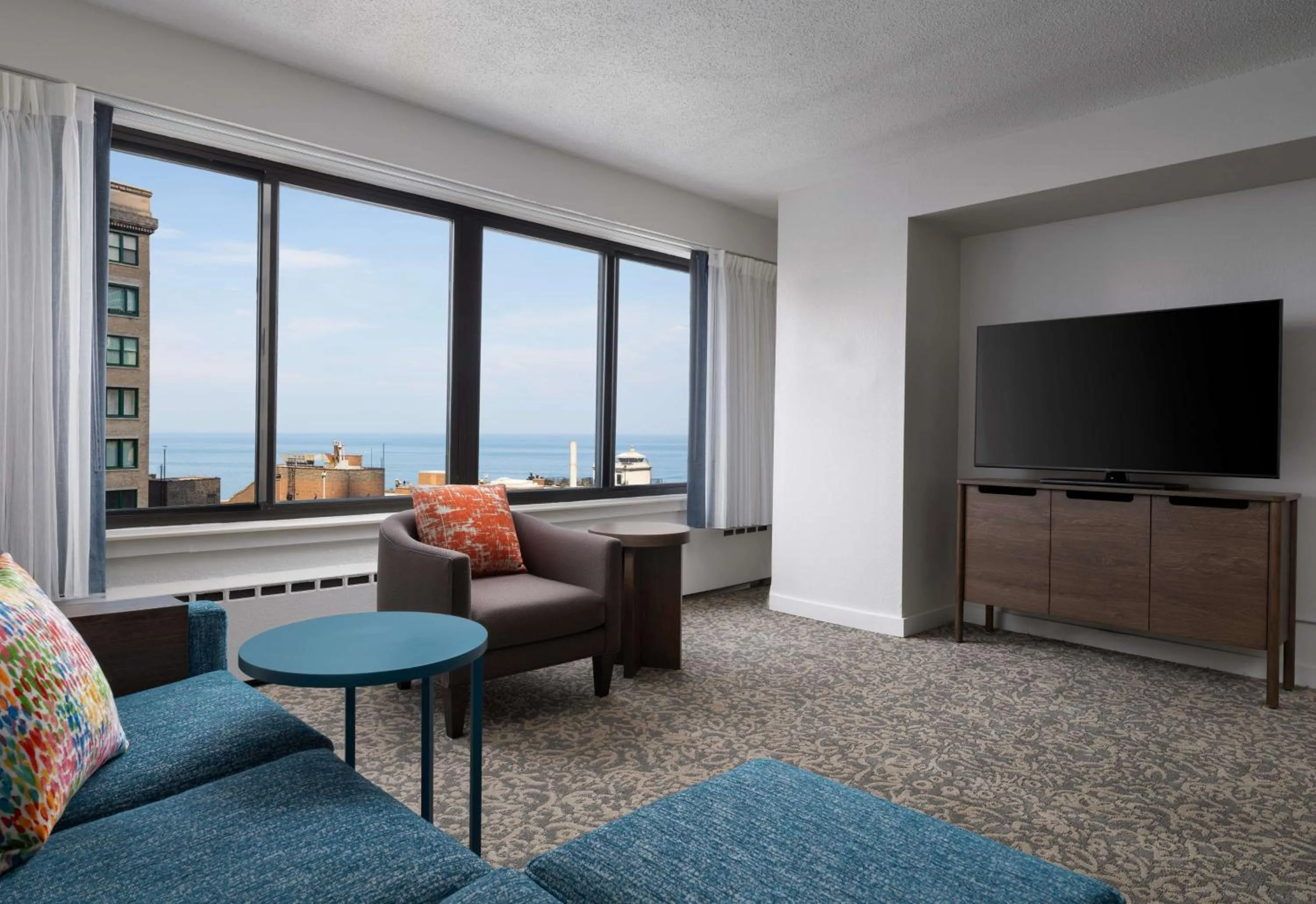 Living room in Sonesta ES Suites Chicago Downtown Magnificent Mile Medical