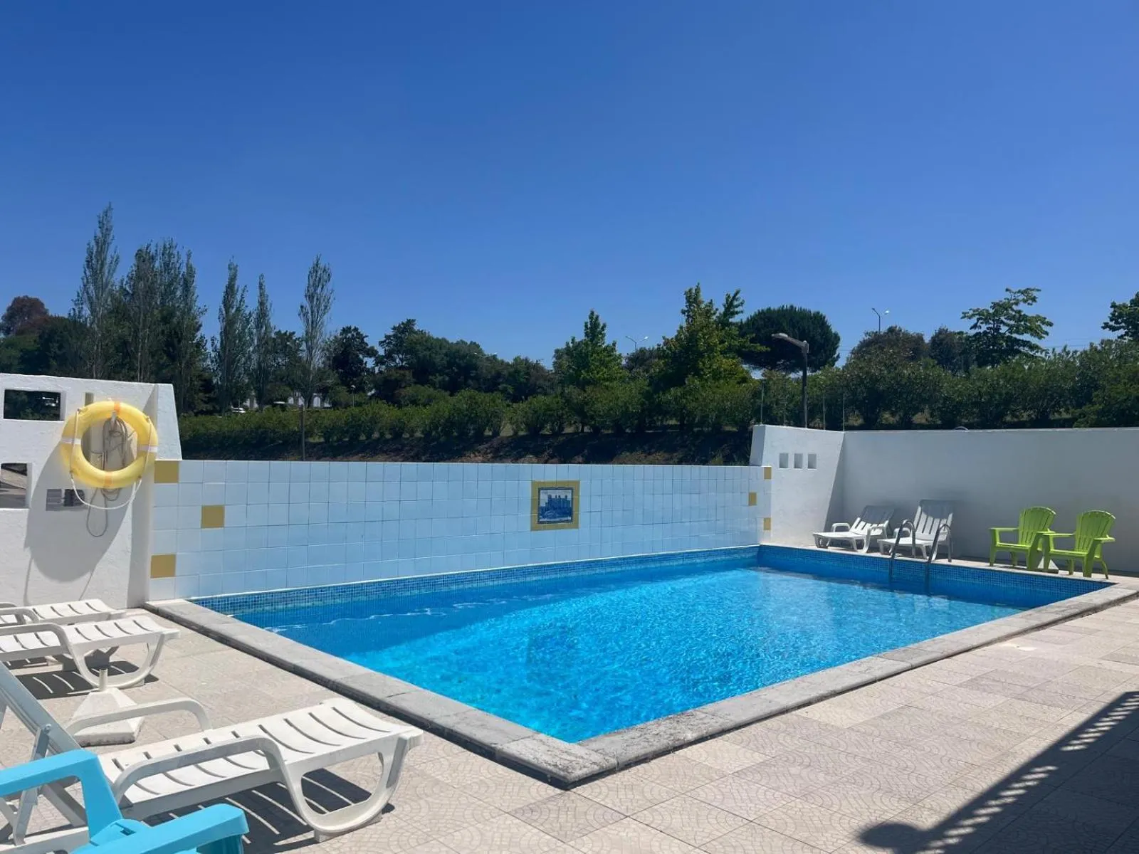 Swimming pool in Hotel Louro