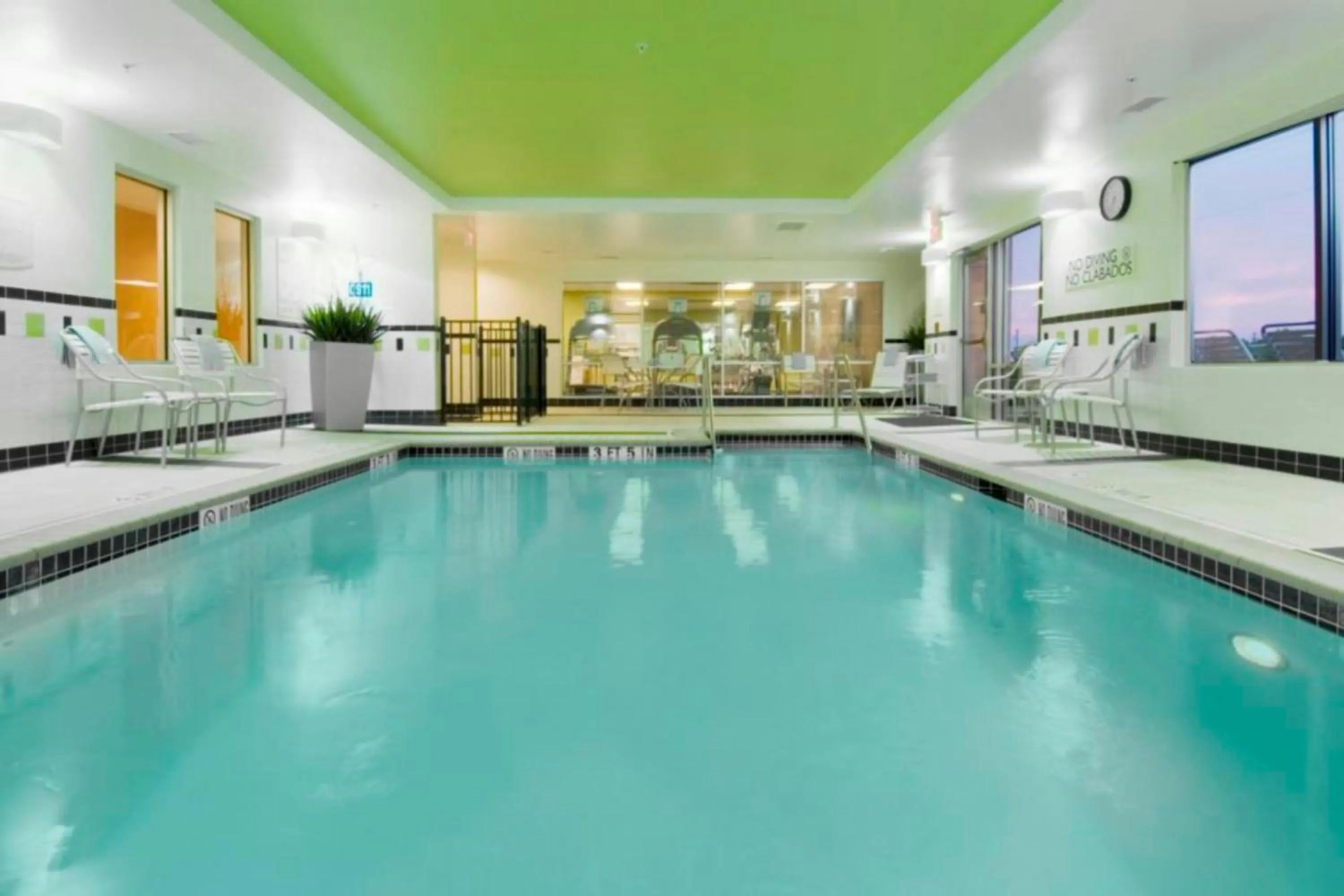 Swimming pool in Fairfield Inn & Suites by Marriott Austin Parmer Tech Ridge