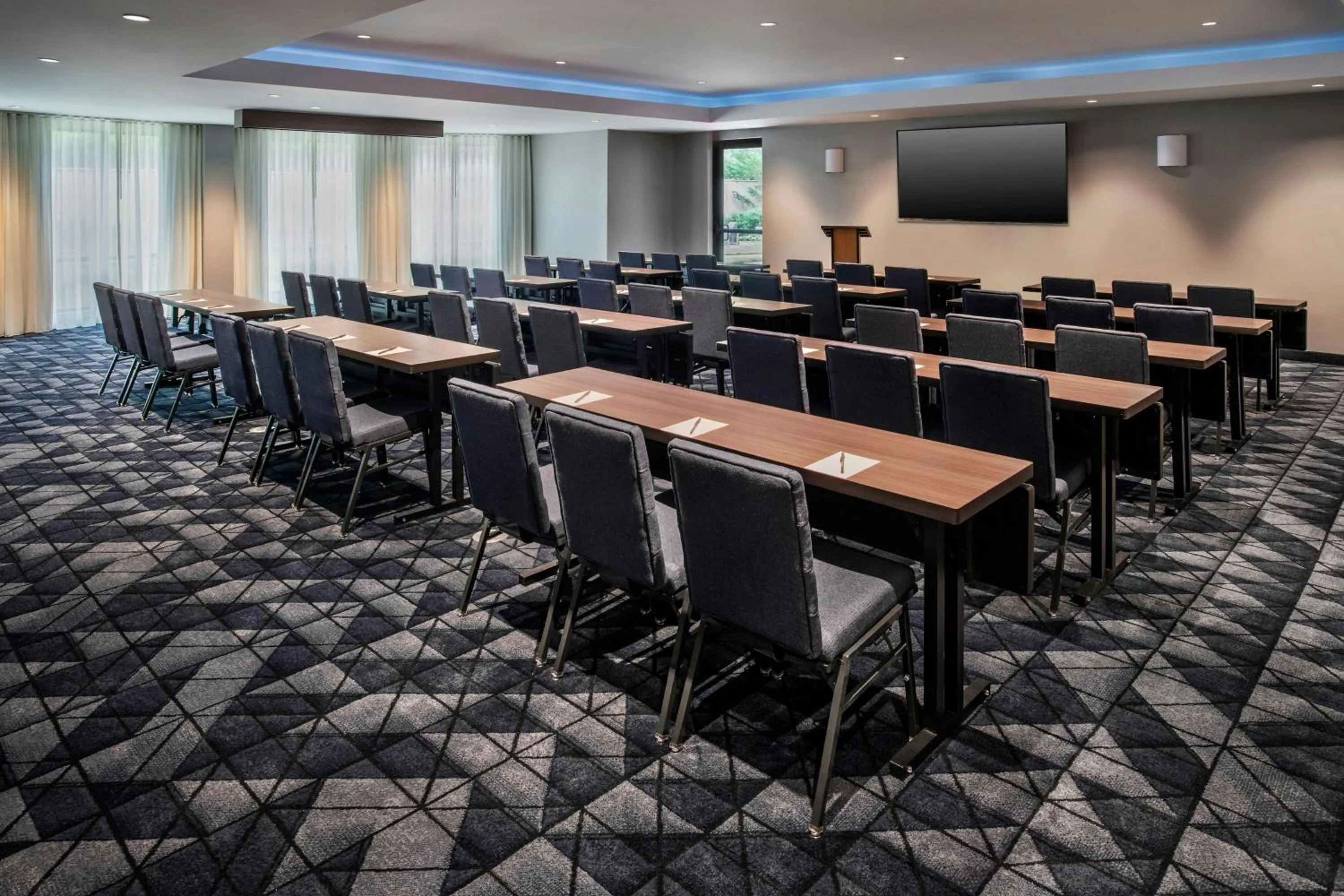 Meeting/conference room in Courtyard by Marriott Paramus