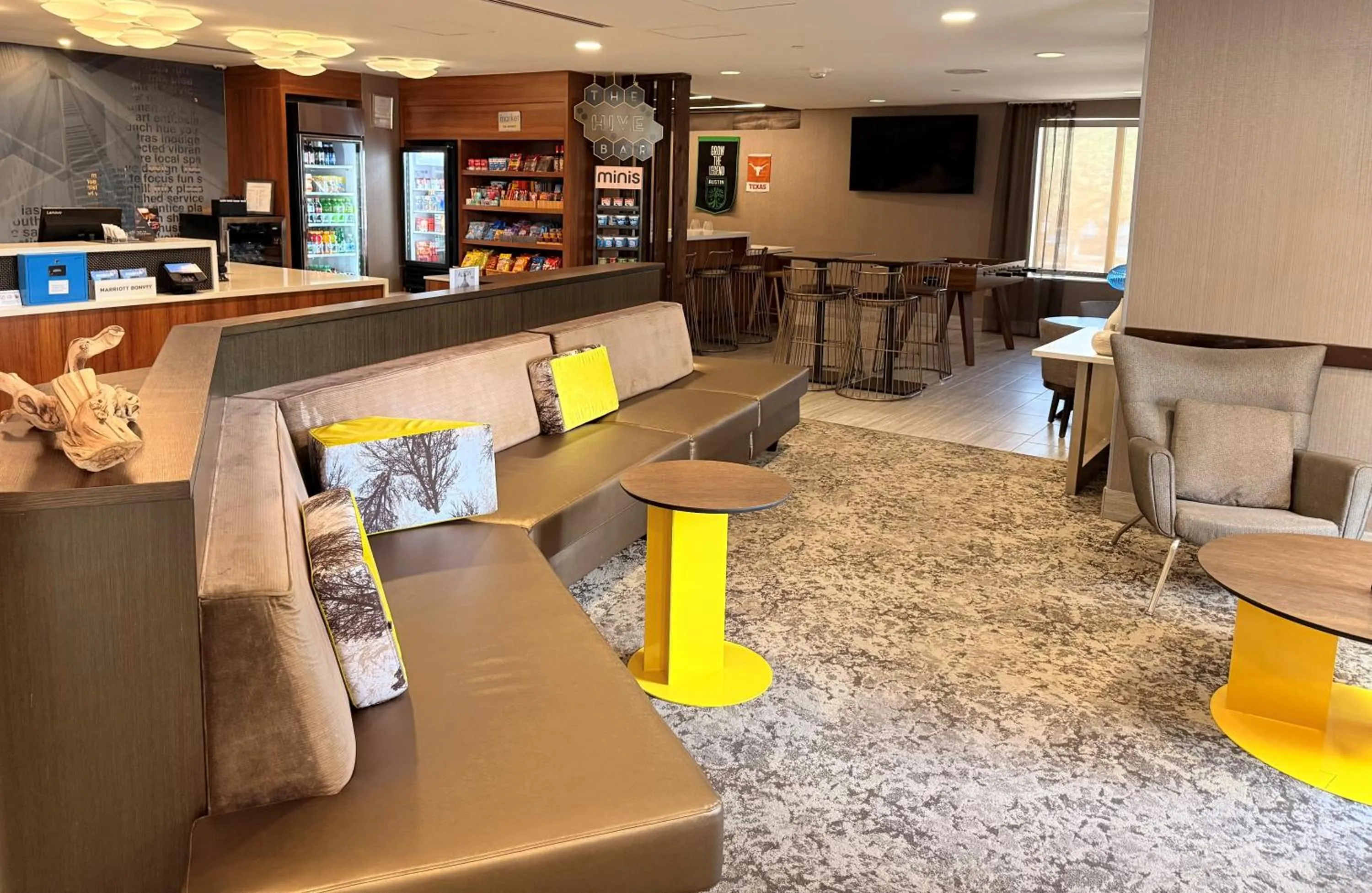 Lounge or bar in SpringHill Suites by Marriott Austin The Domain Area