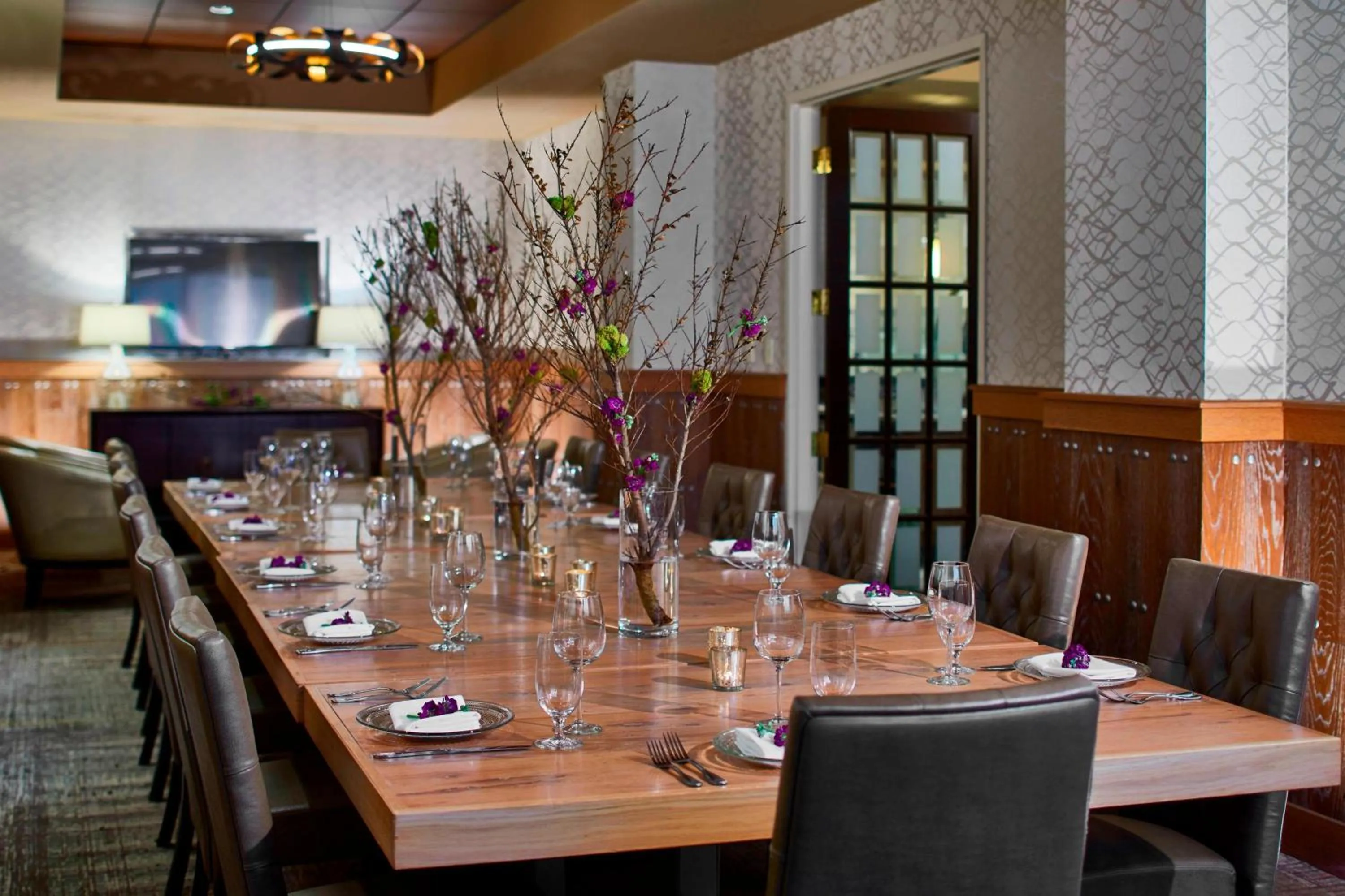 Restaurant/places to eat in Renaissance Asheville Downtown Hotel