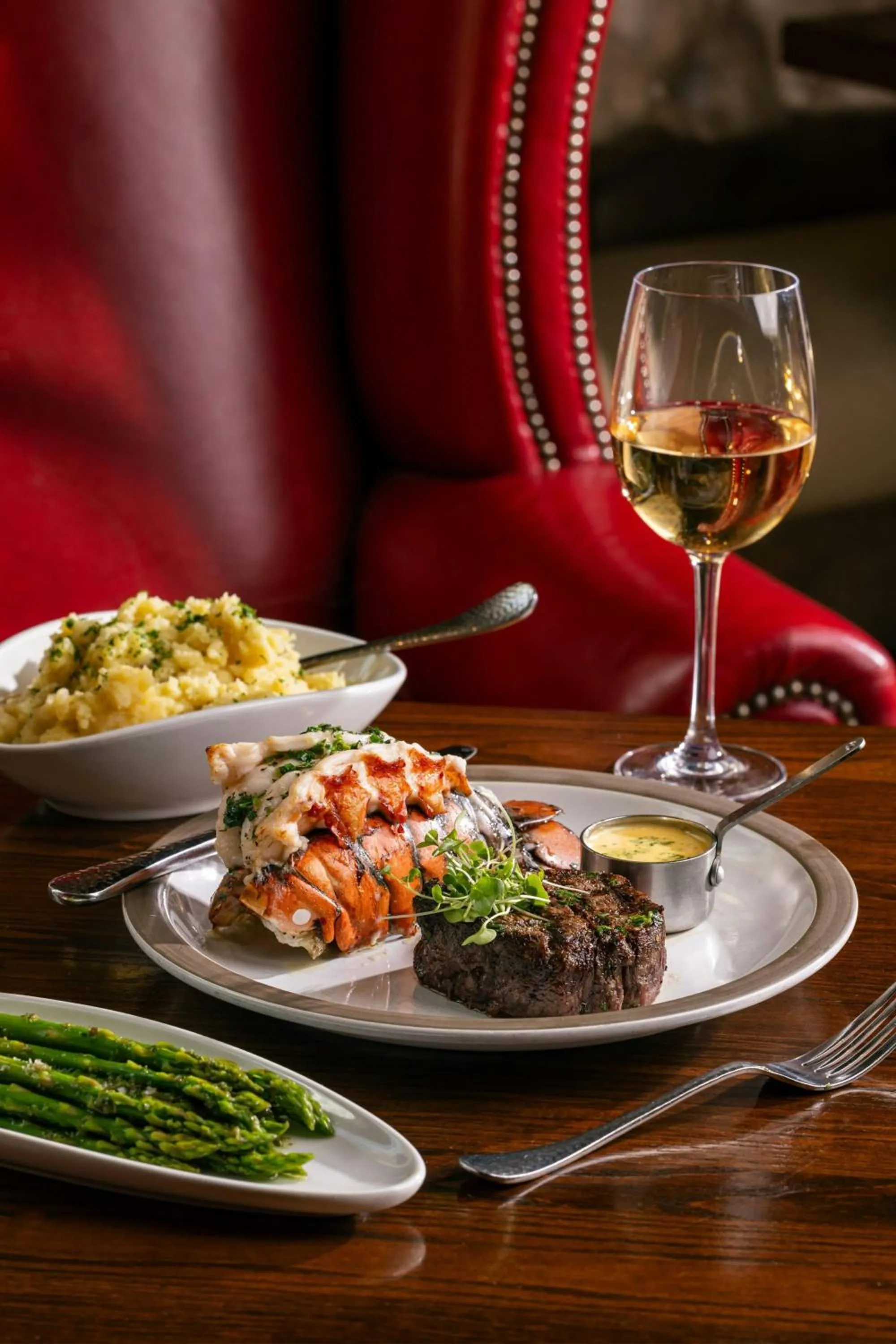 Restaurant/places to eat in Grand Bohemian Lodge Asheville, Autograph Collection