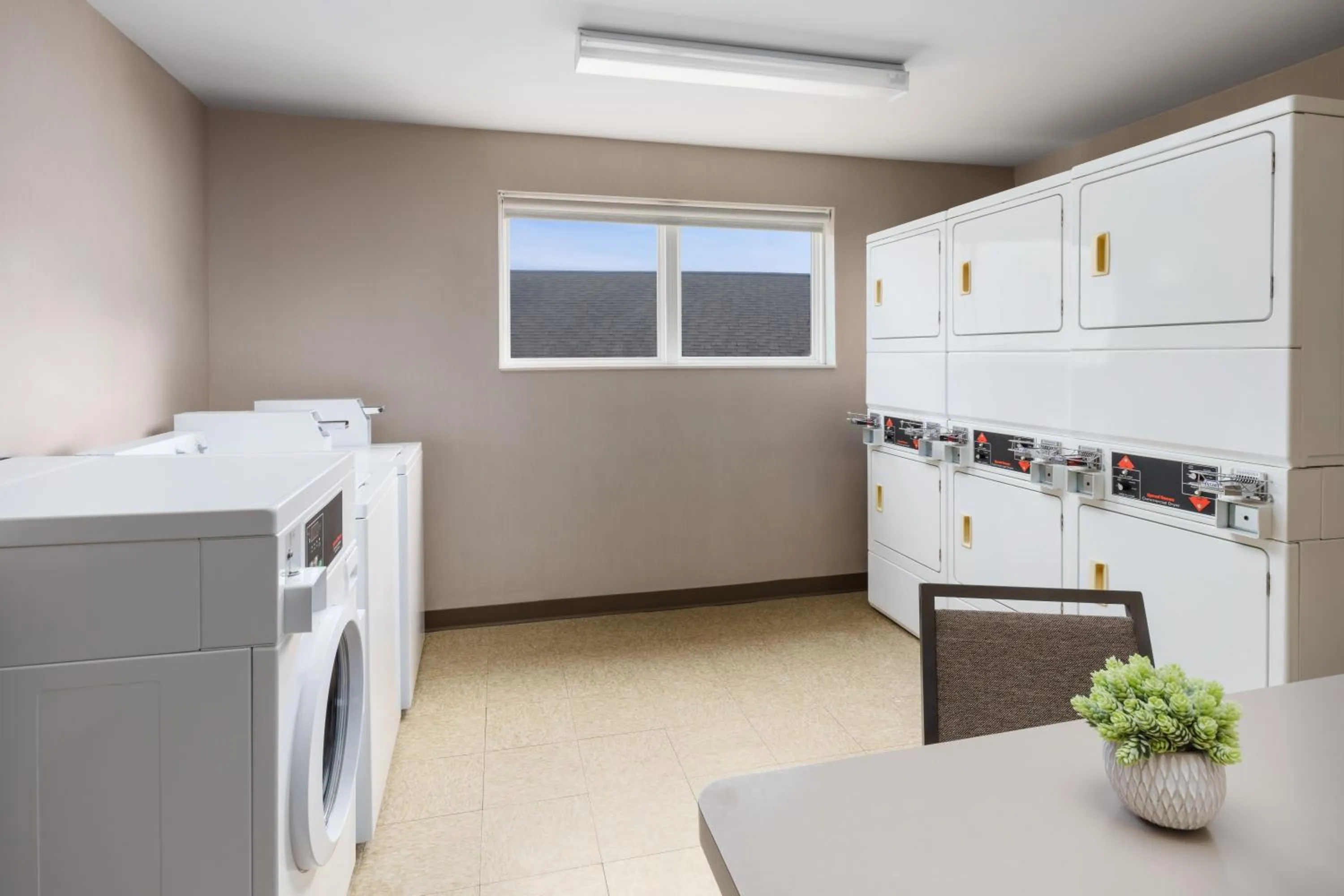 laundry in Residence Inn Boston Franklin