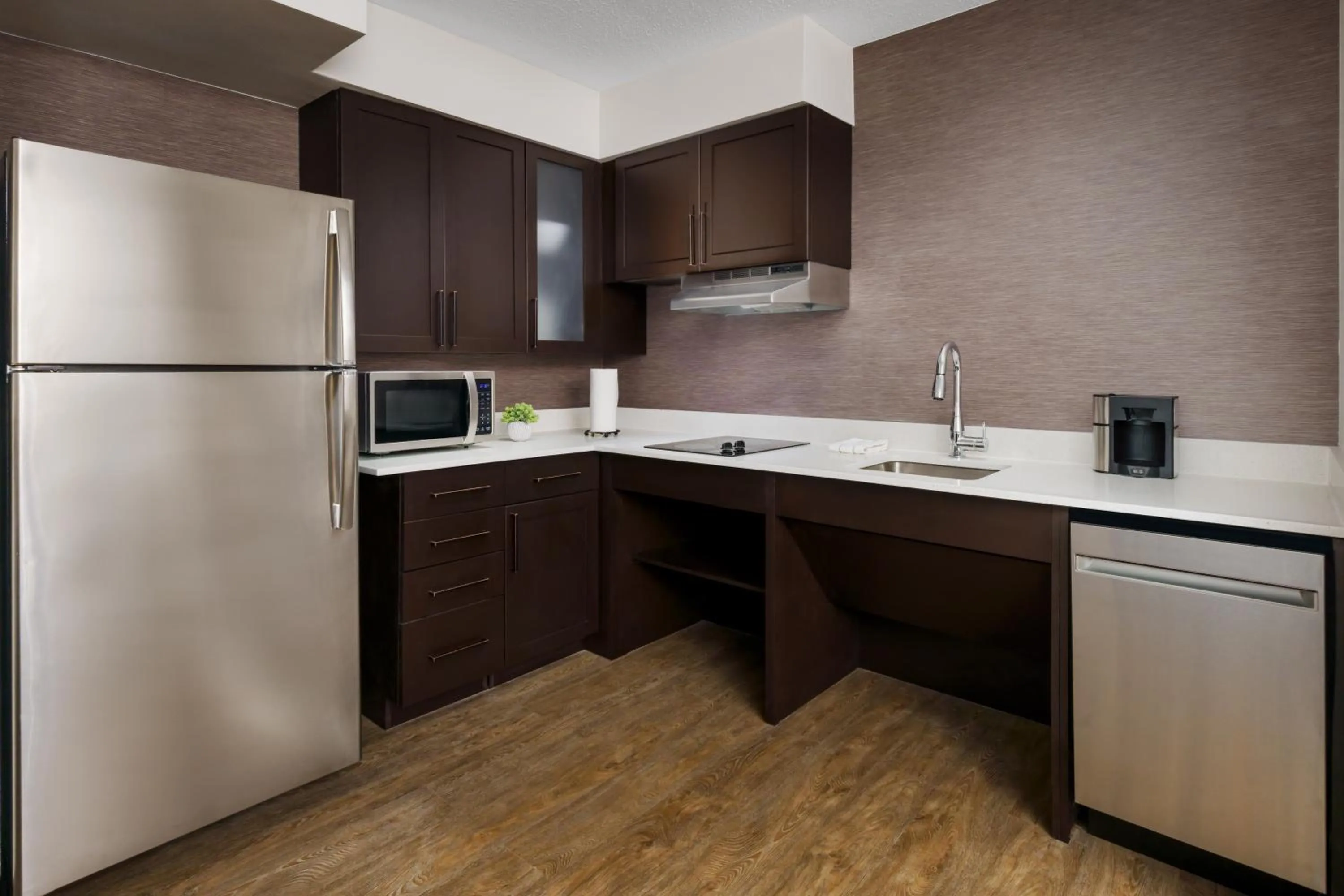 kitchen in Residence Inn Boston Franklin