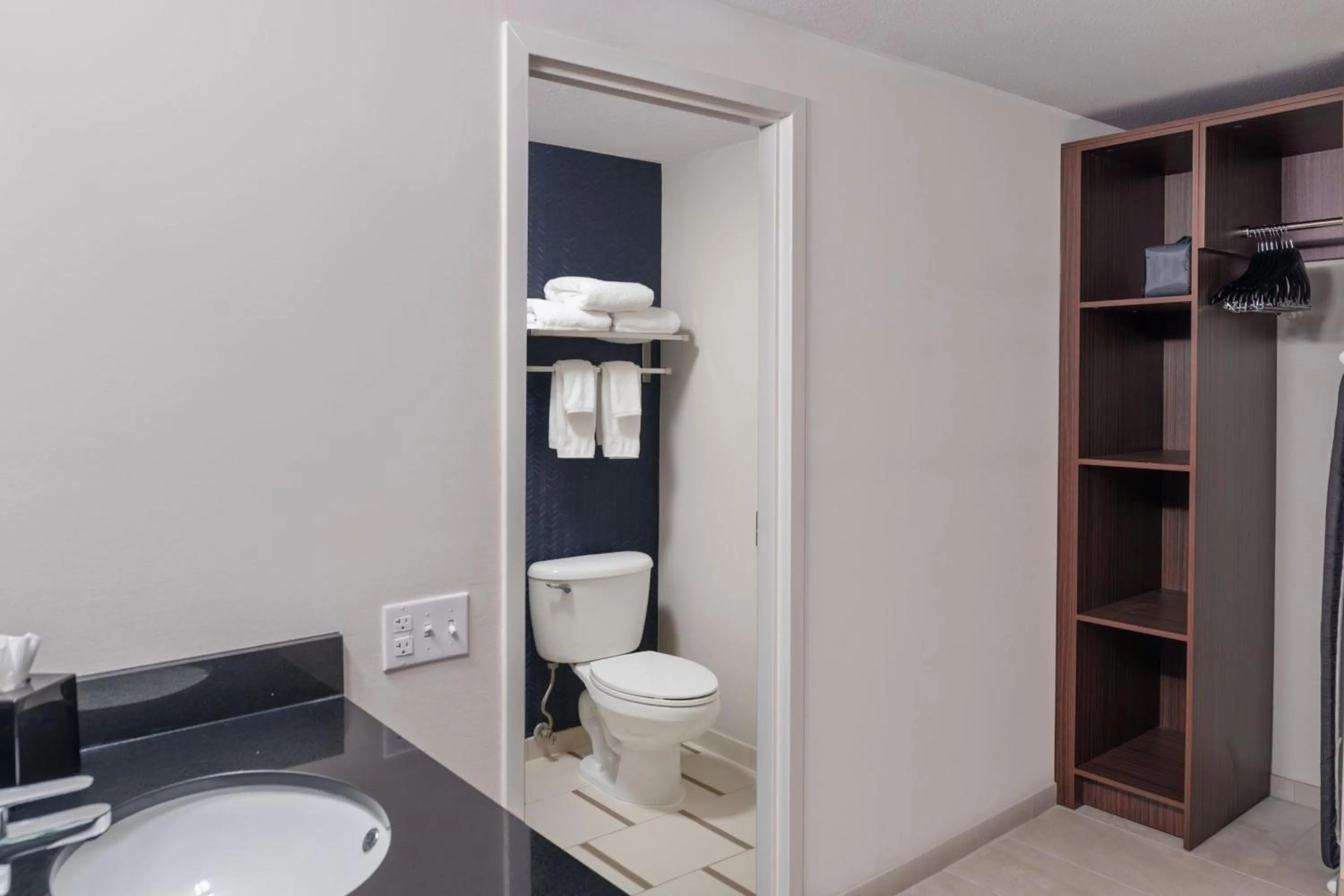 Bathroom in Fairfield Inn Boston Tewksbury/Andover