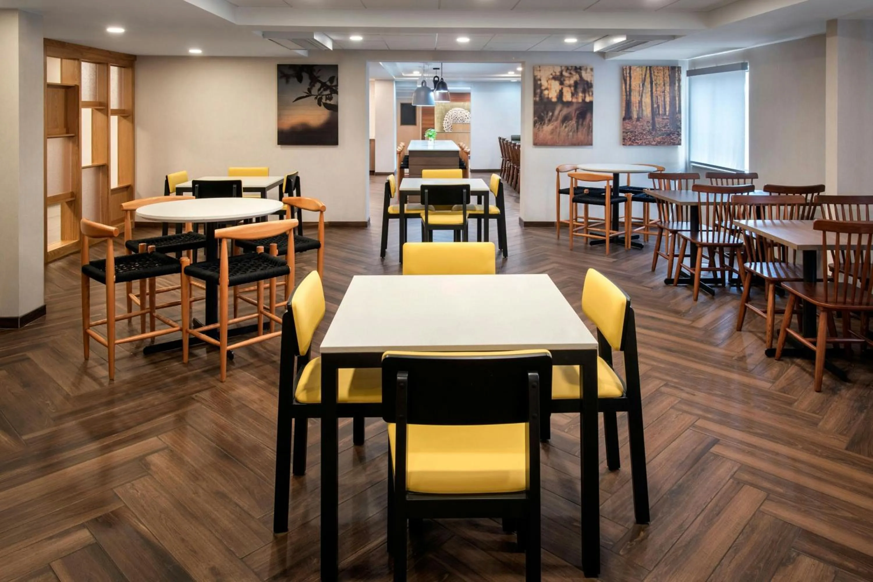 Breakfast in Fairfield Inn Boston Tewksbury/Andover