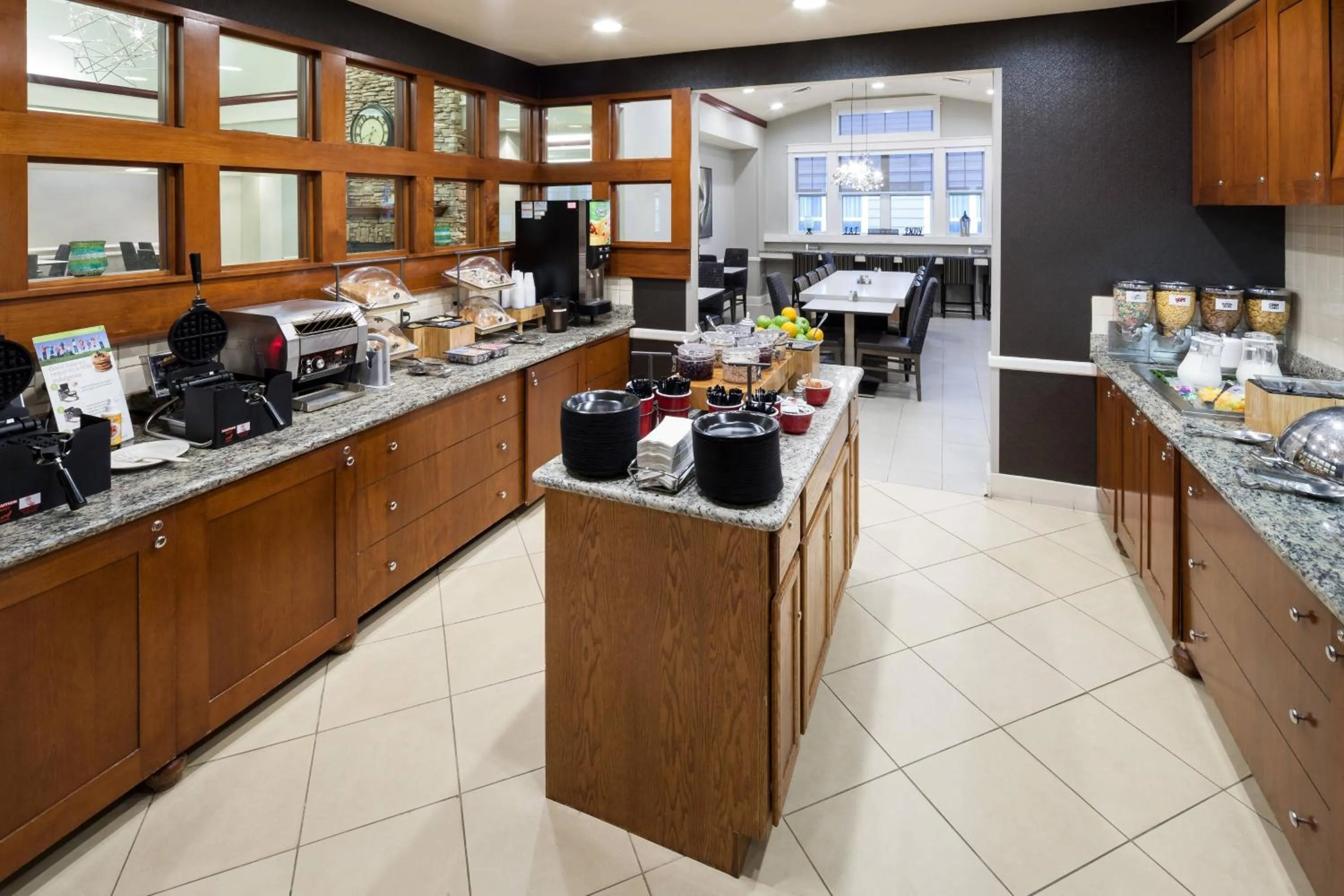 Breakfast in Residence Inn Boston Marlborough