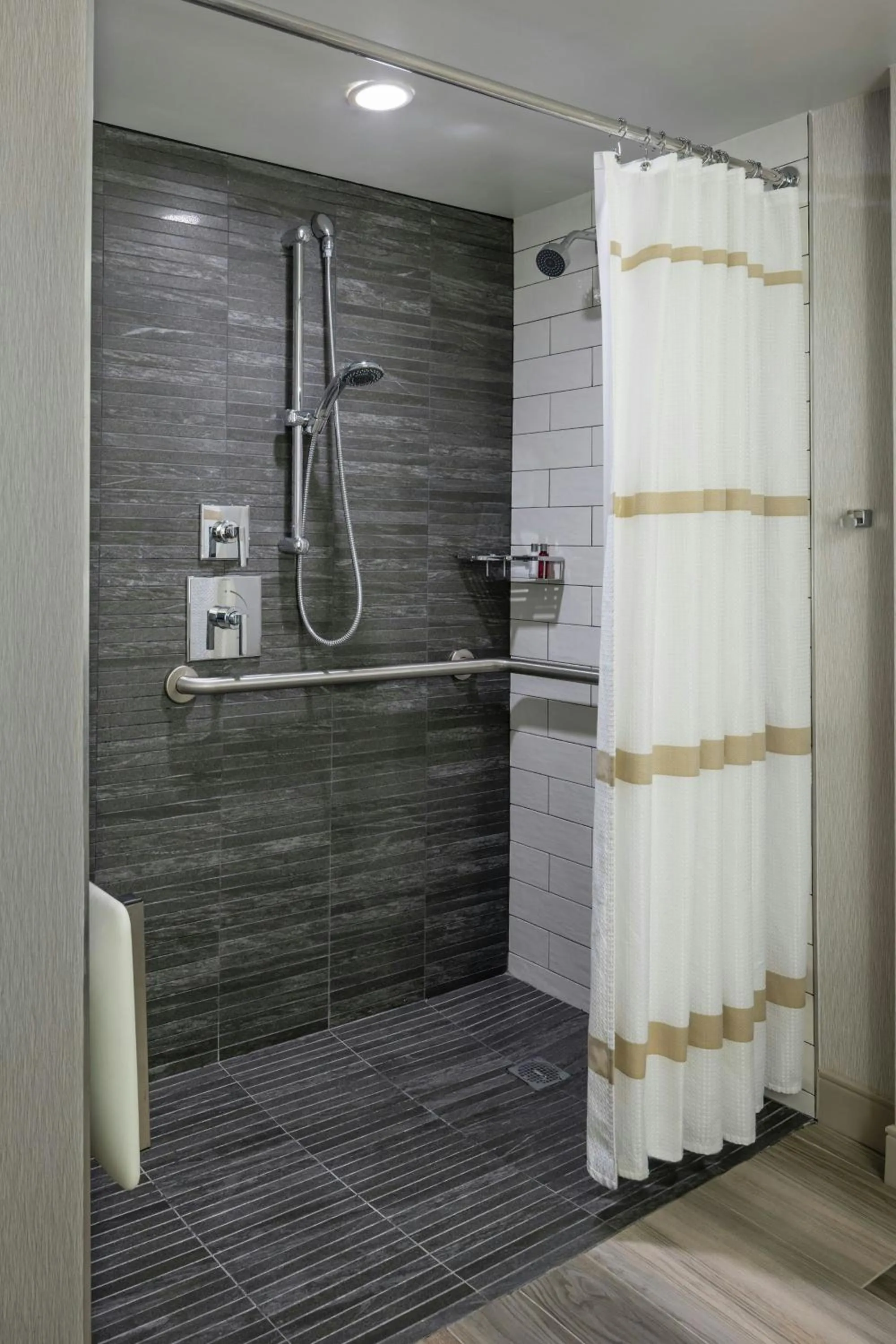 Bathroom in Boston Marriott Newton