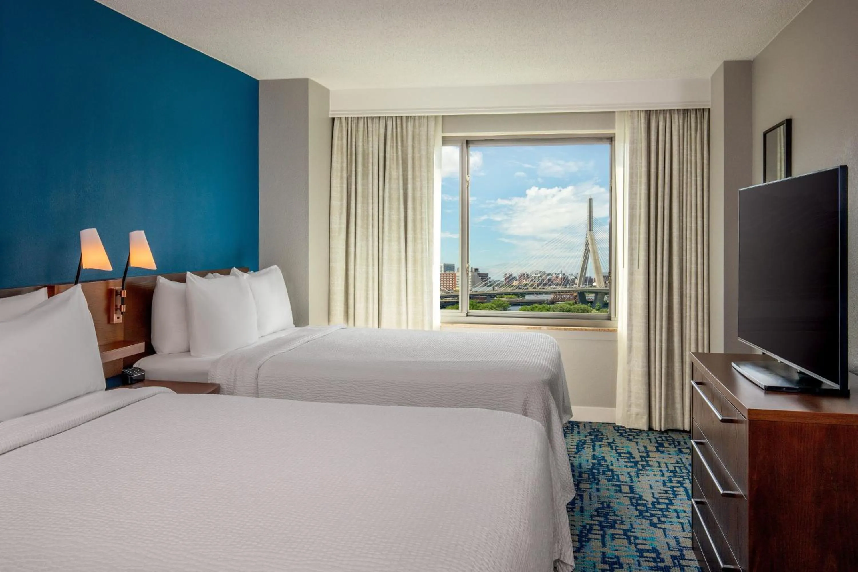 Bedroom, Bed in Residence Inn by Marriott Boston Harbor on Tudor Wharf
