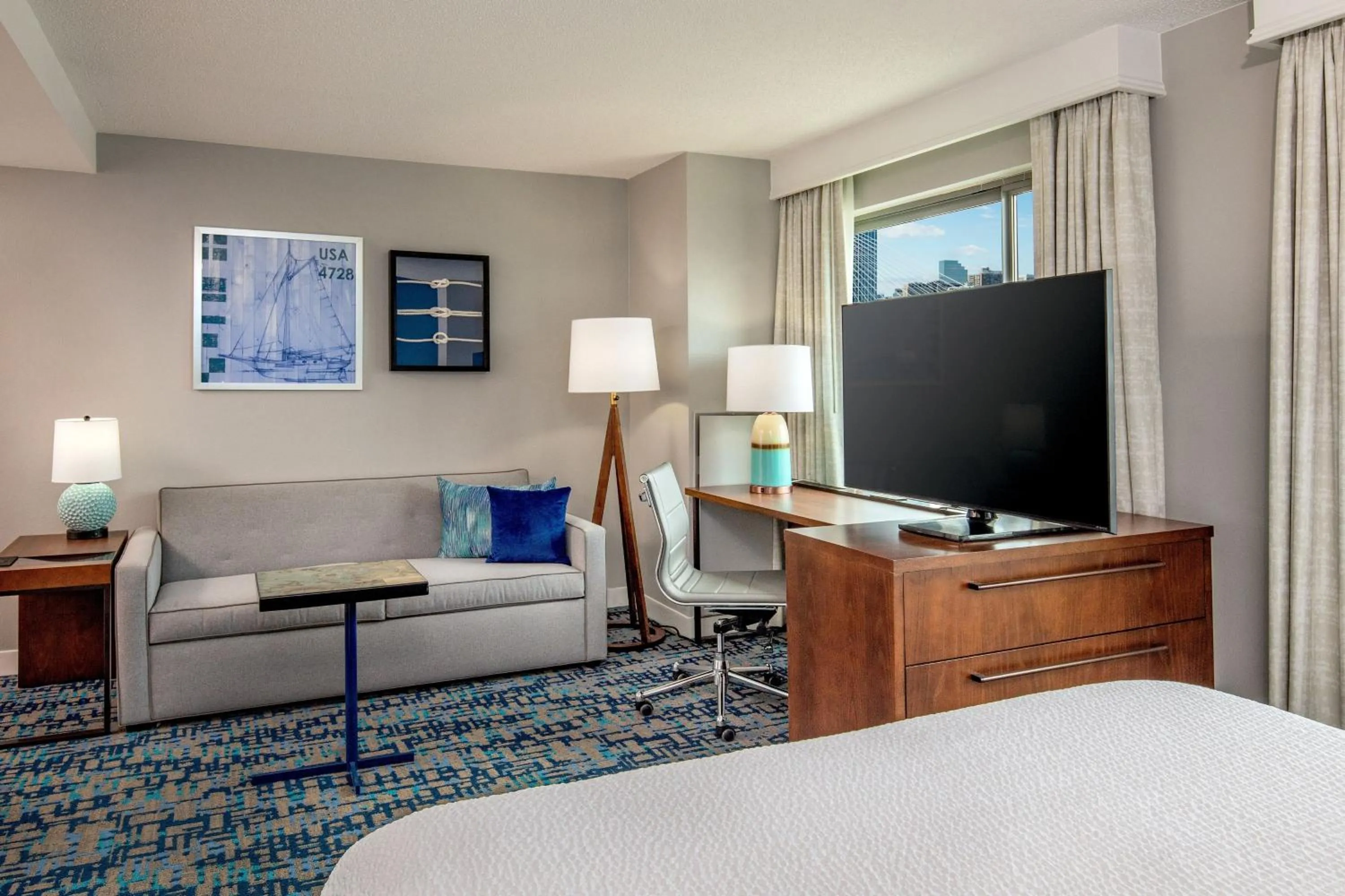 Photo of the whole room, Bed in Residence Inn by Marriott Boston Harbor on Tudor Wharf