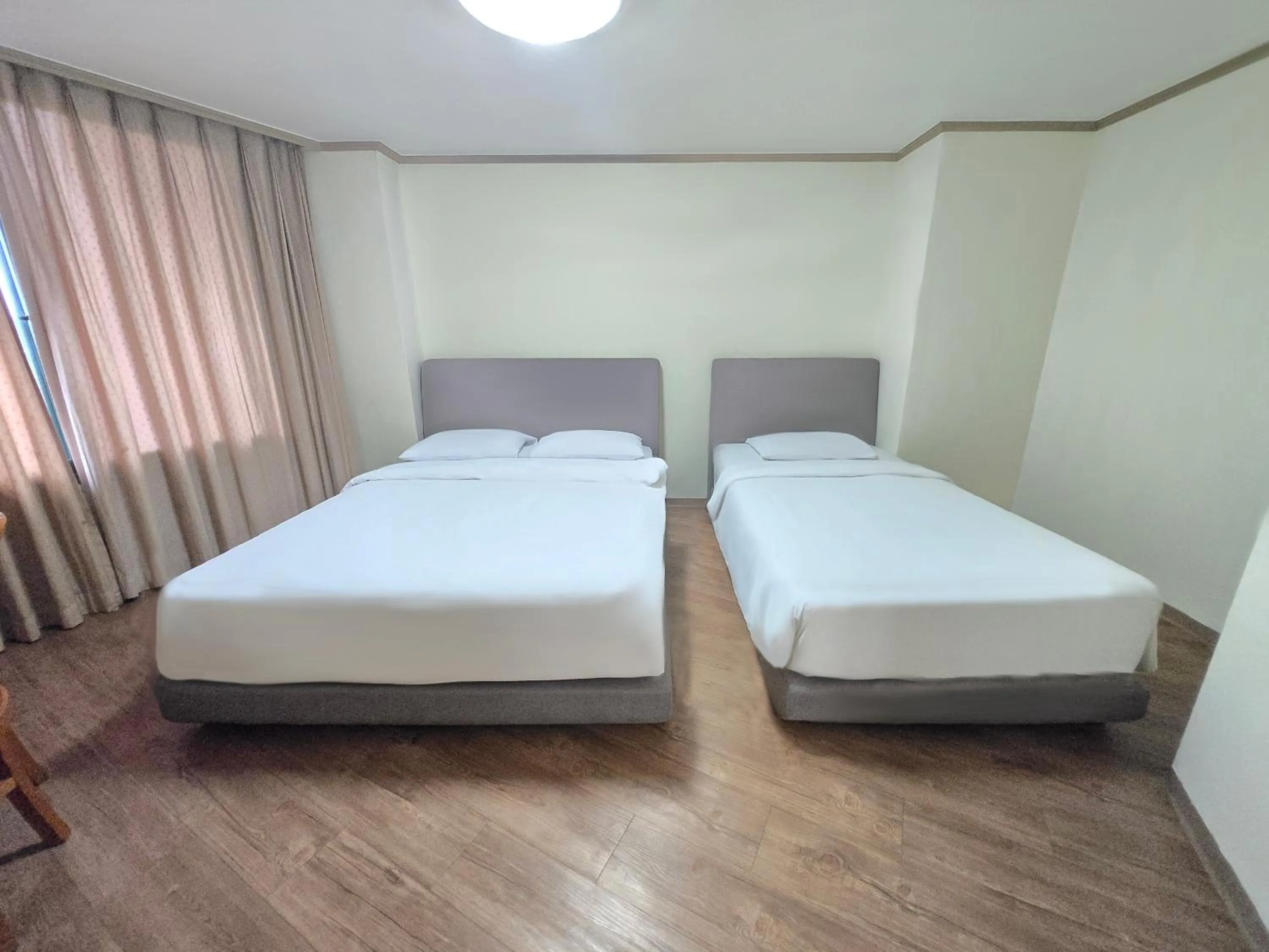 Bed in Ilsung Condo Namhan River