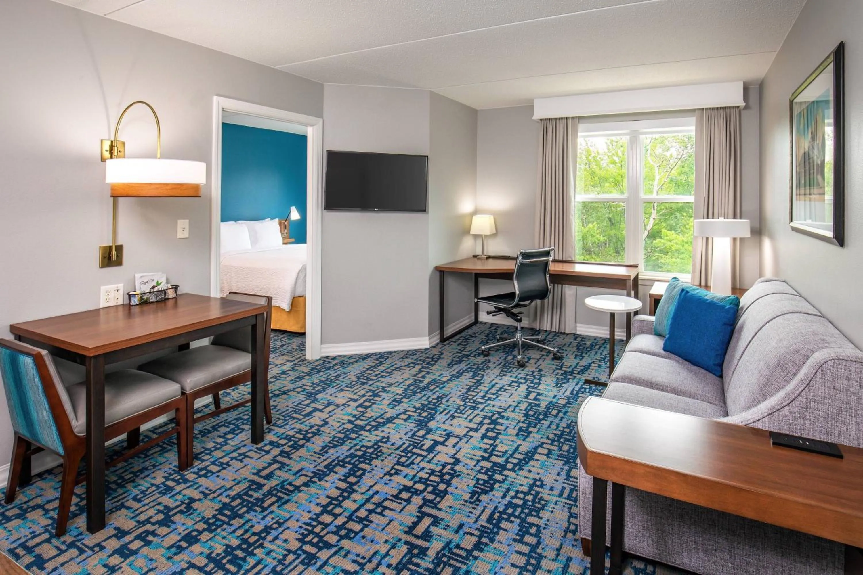 Living room, Bed in Residence Inn by Marriott Boston Woburn