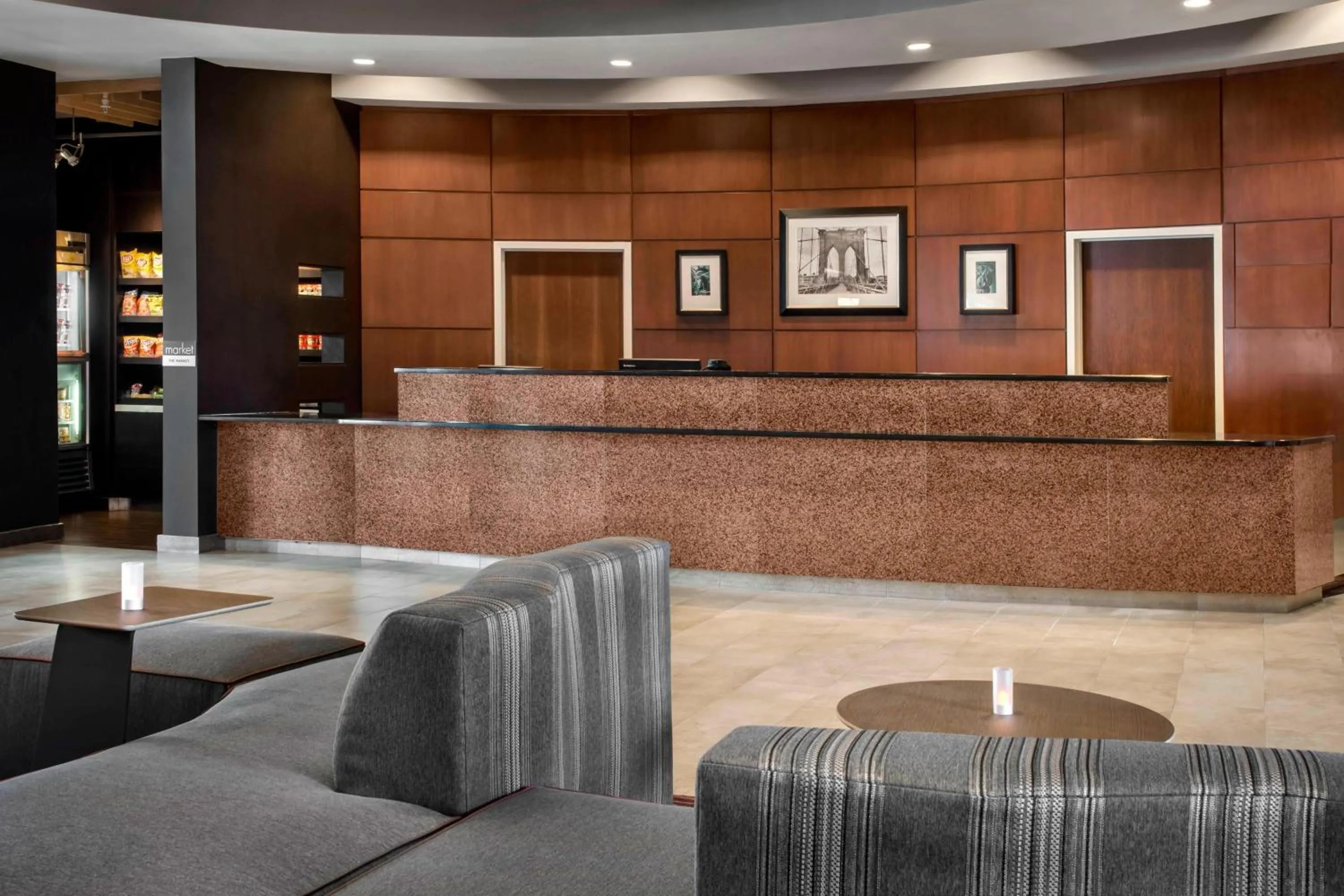 Lobby or reception in Courtyard by Marriott Newark Elizabeth
