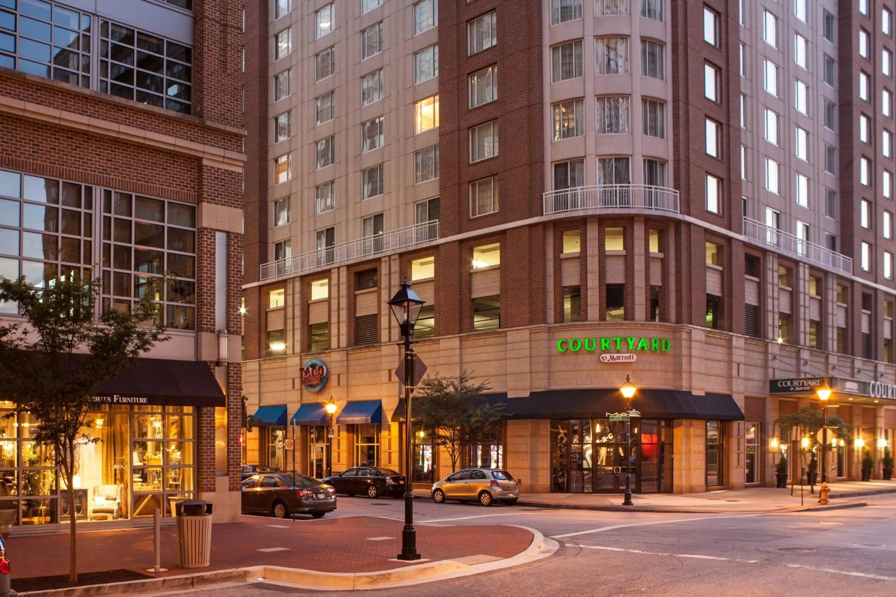 Property building in Courtyard by Marriott Baltimore Downtown Inner Harbor