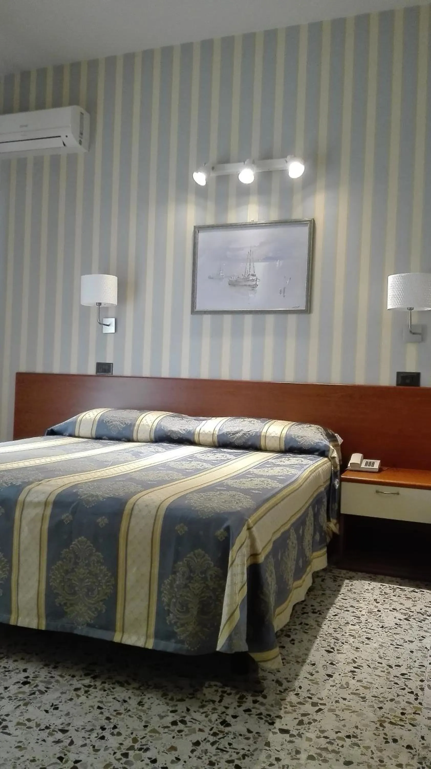 Bed in Hotel Dear Rimini