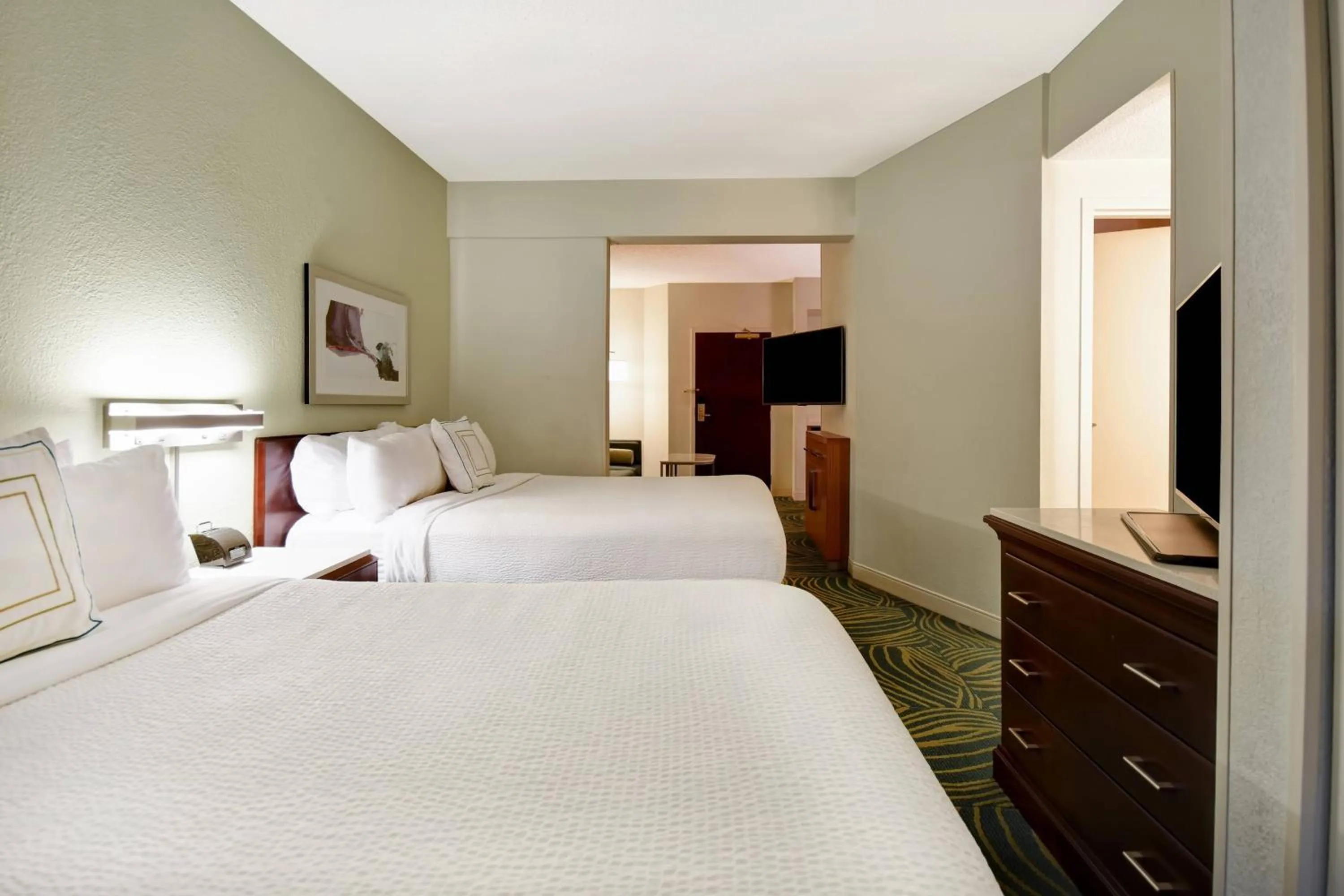 Photo of the whole room, Bed in SpringHill Suites by Marriott Baltimore BWI Airport