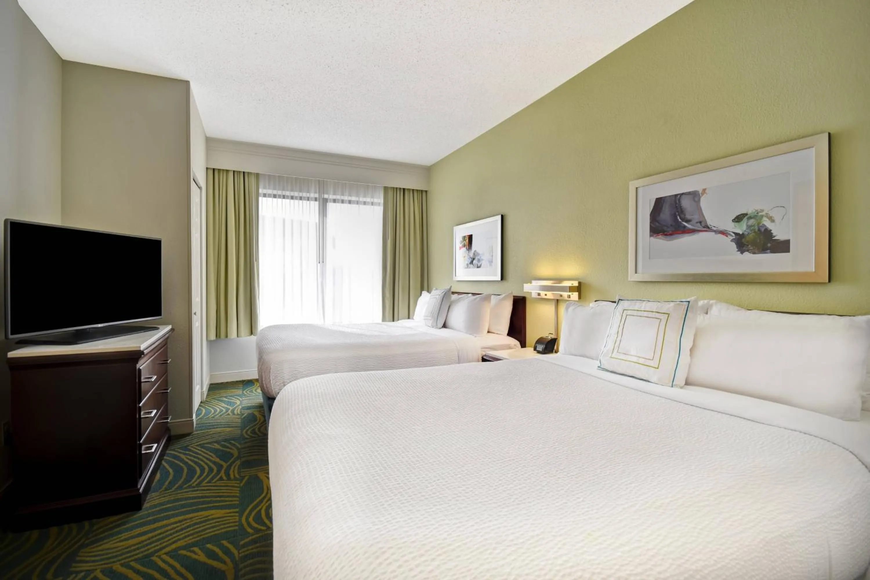 Photo of the whole room, Bed in SpringHill Suites by Marriott Baltimore BWI Airport