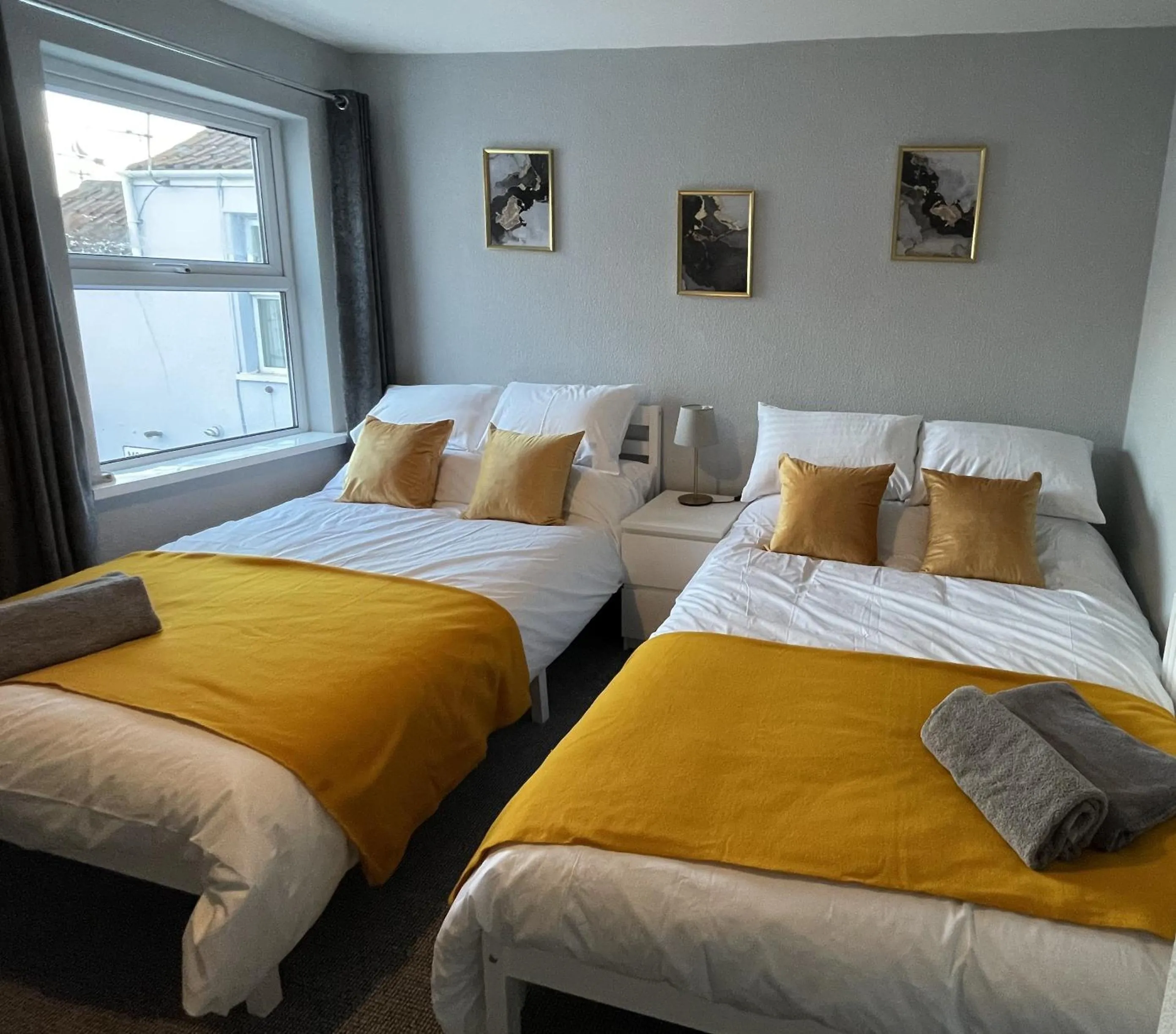 Bed in Admiral Blake Guesthouse