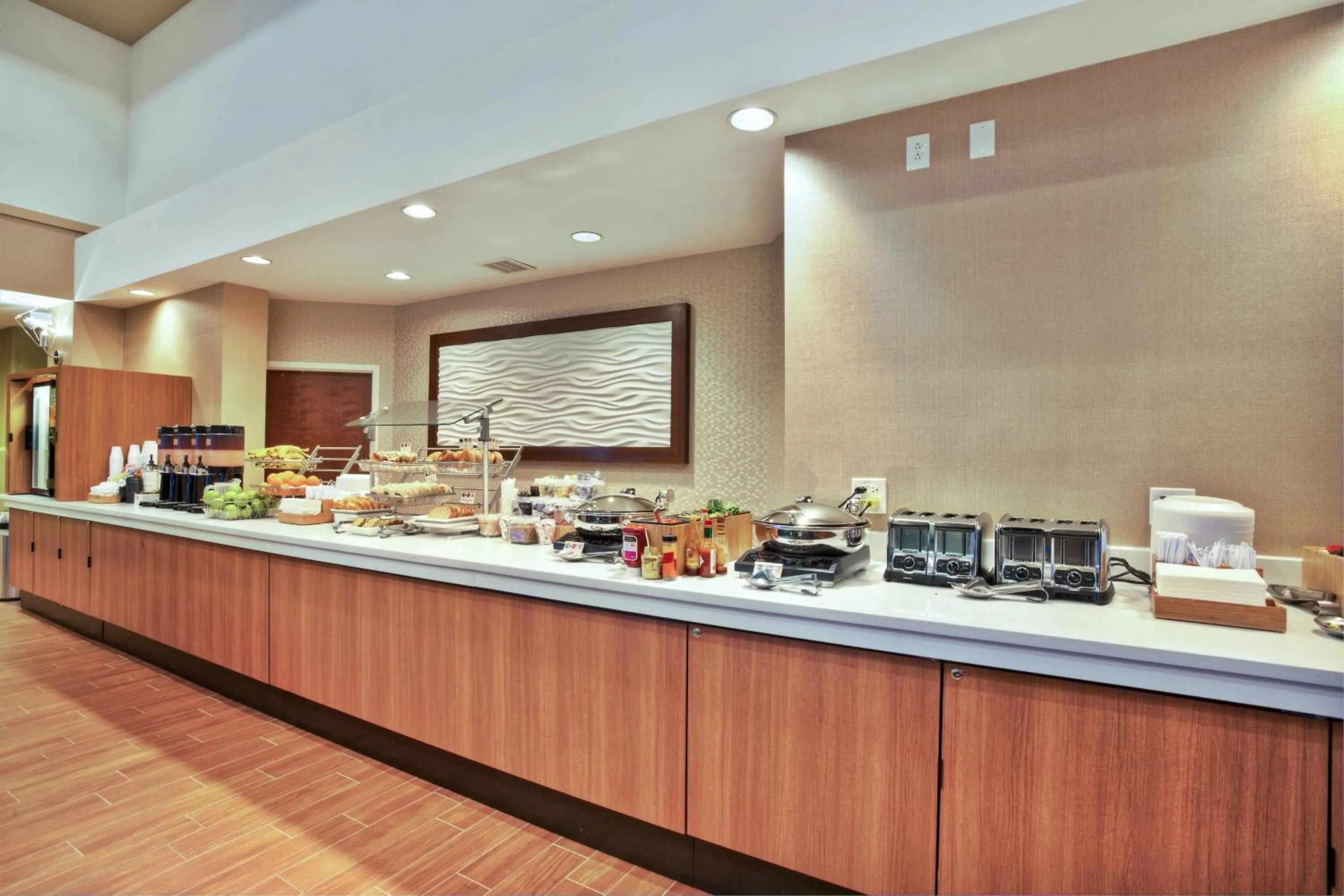 Breakfast in Springhill Suites by Marriott Chicago Elmhurst Oakbrook Area