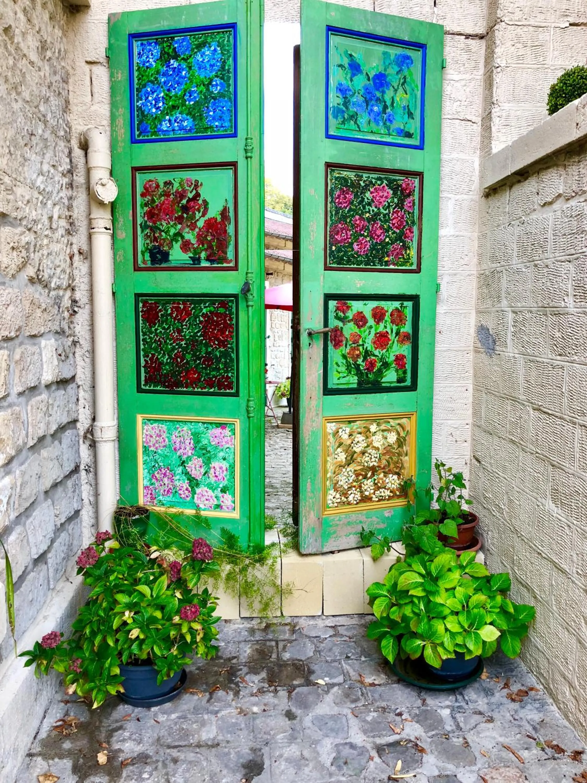 Decorative detail in Manoir des Cavaliers - BnB