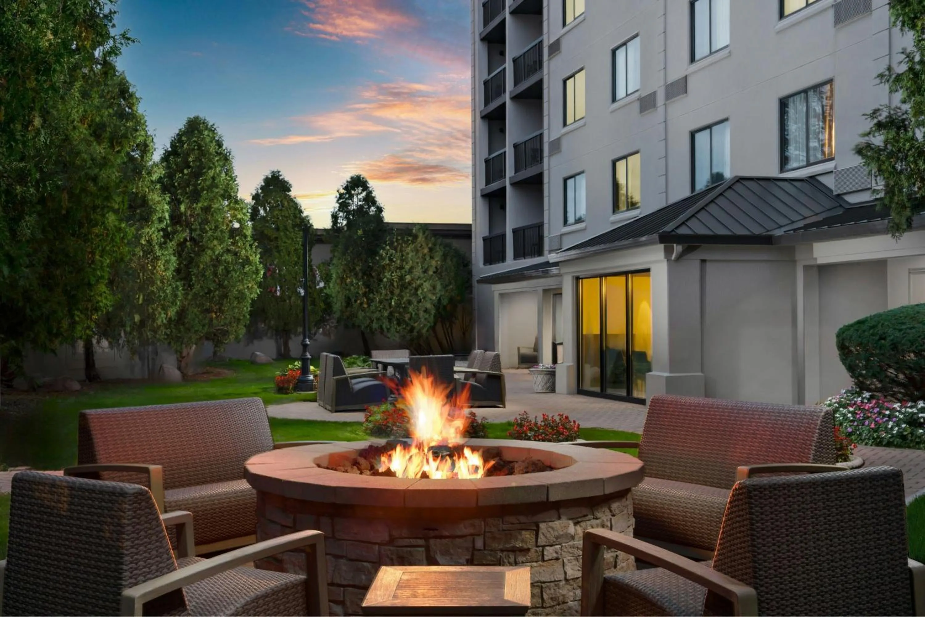 Other in Courtyard Chicago Midway Airport