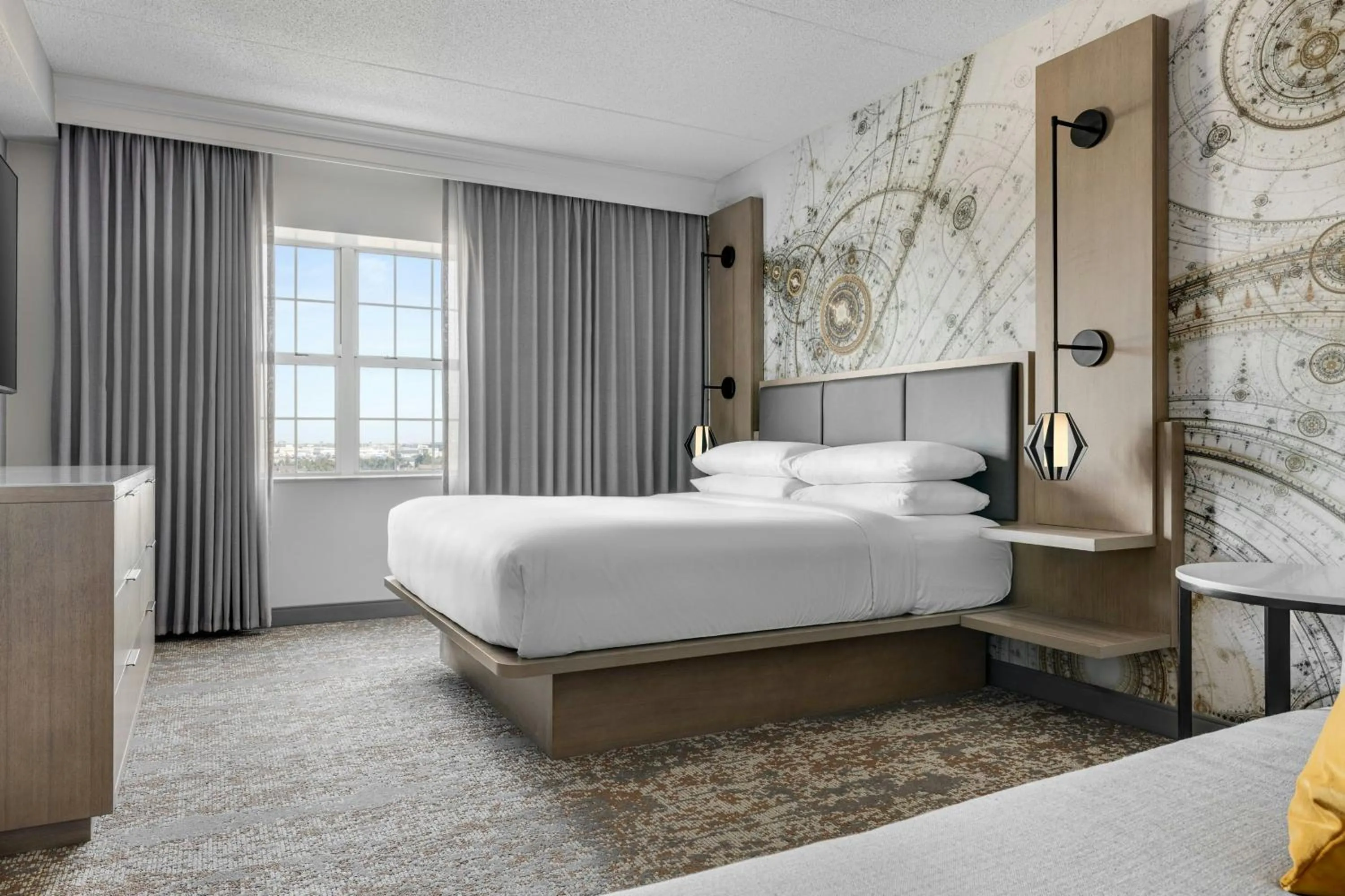 Photo of the whole room, Bed in Chicago Marriott Midway