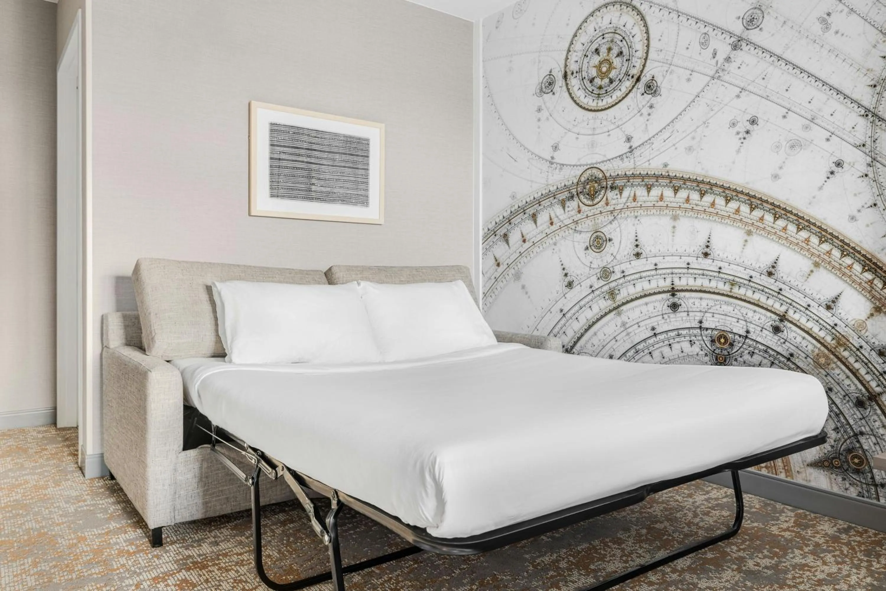 Photo of the whole room, Bed in Chicago Marriott Midway