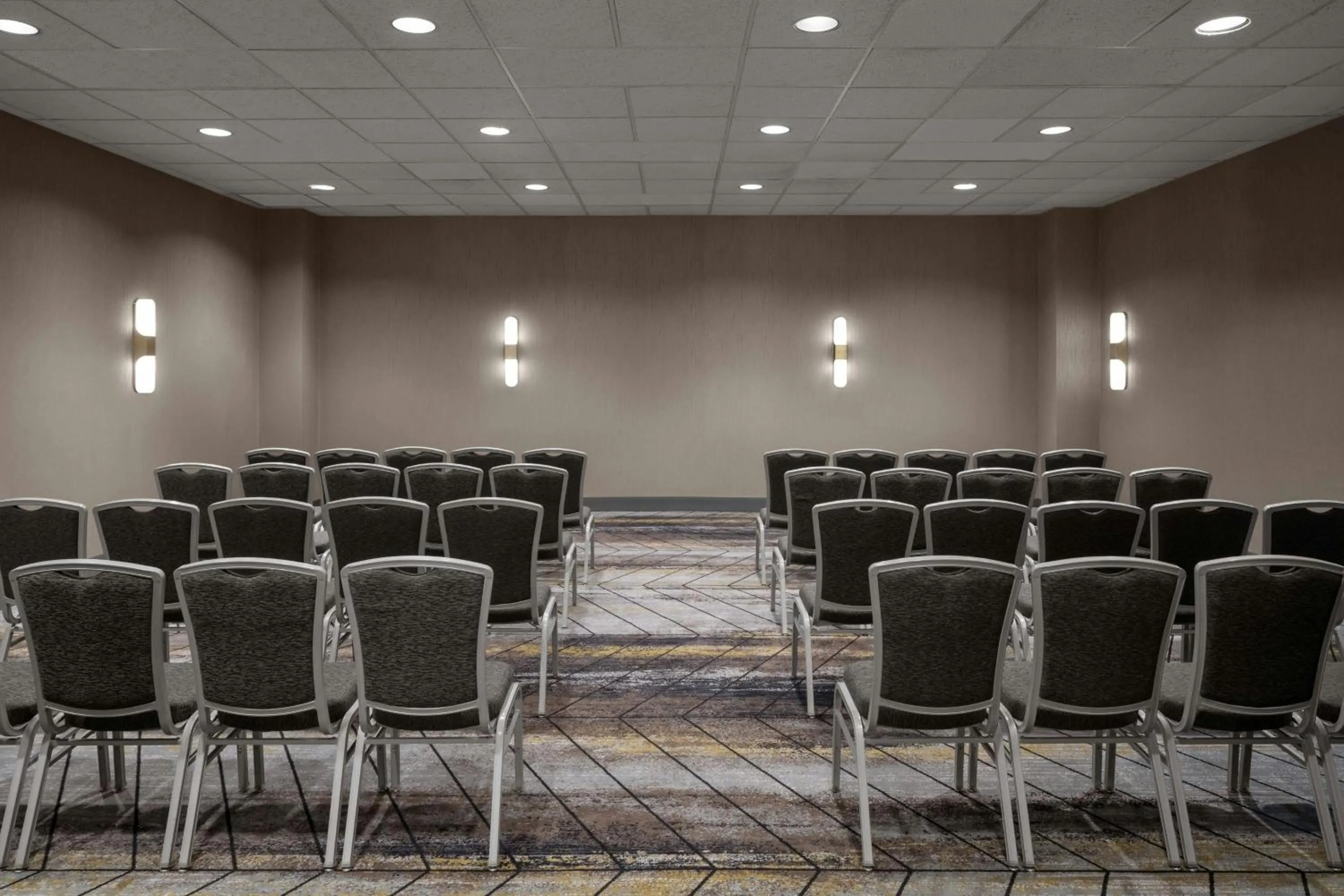 Meeting/conference room in Renaissance Chicago North Shore Hotel
