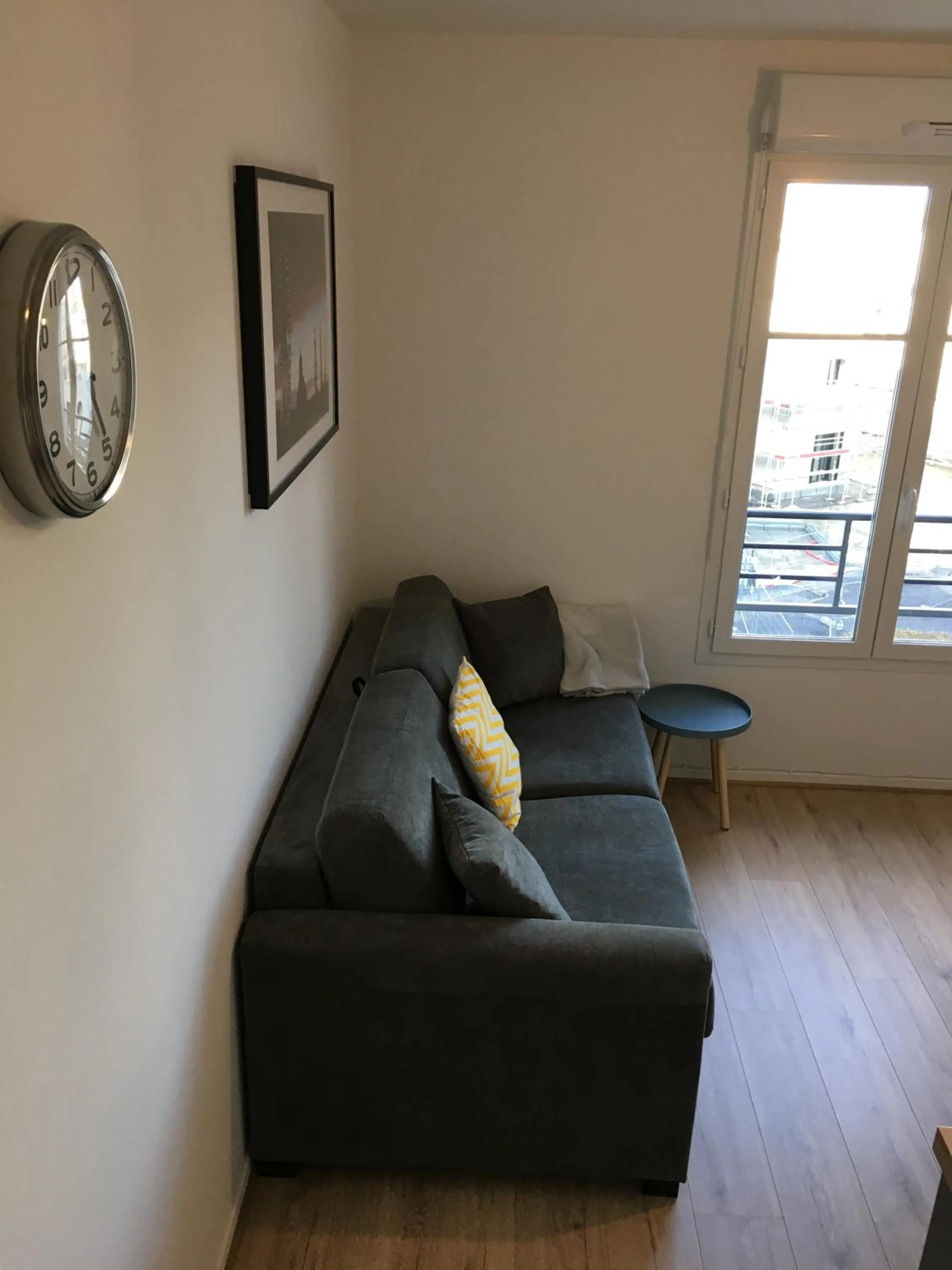 Seating area in Sleep in Paris Val d'Europe
