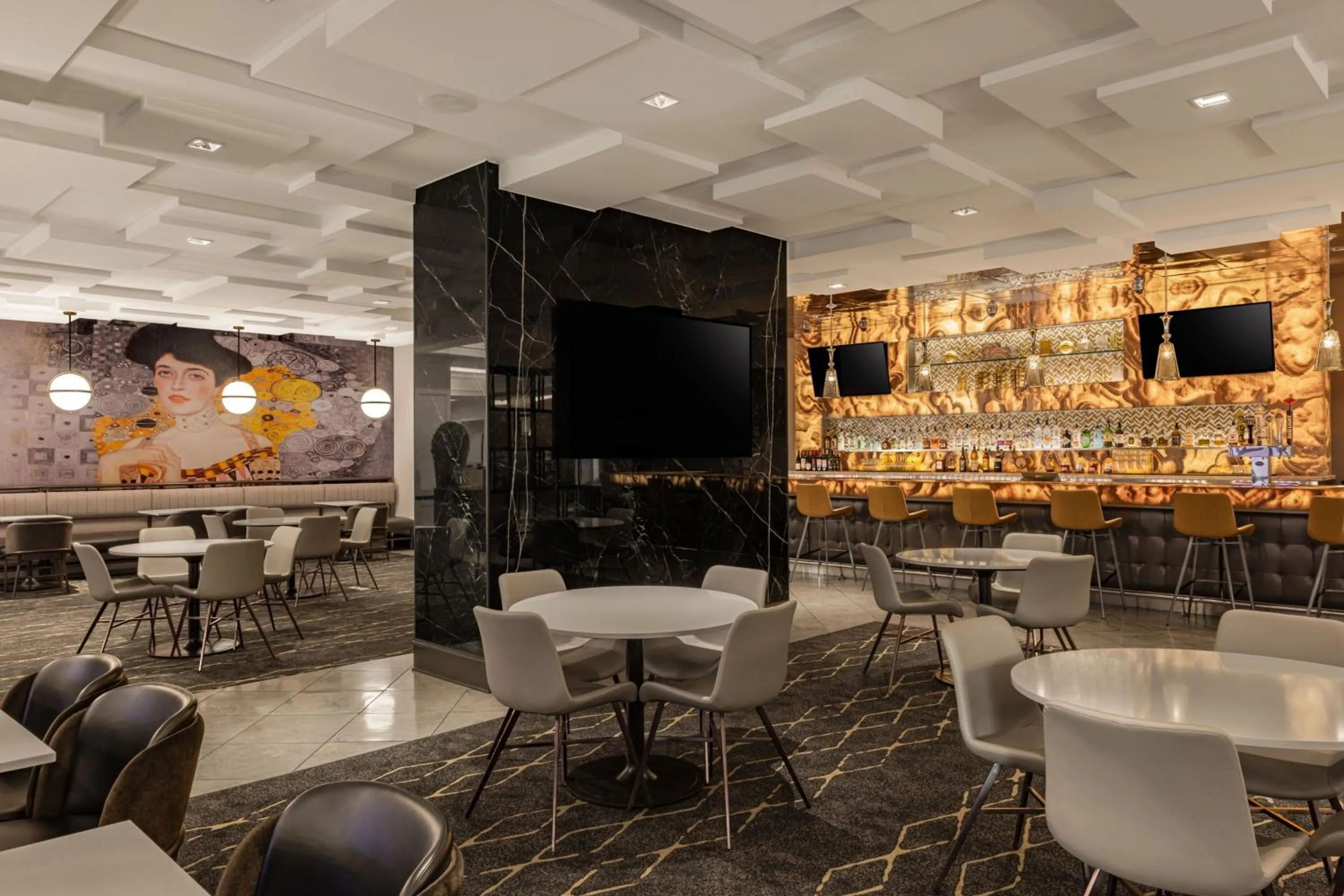 Restaurant/places to eat in Marriott's Grand Chateau