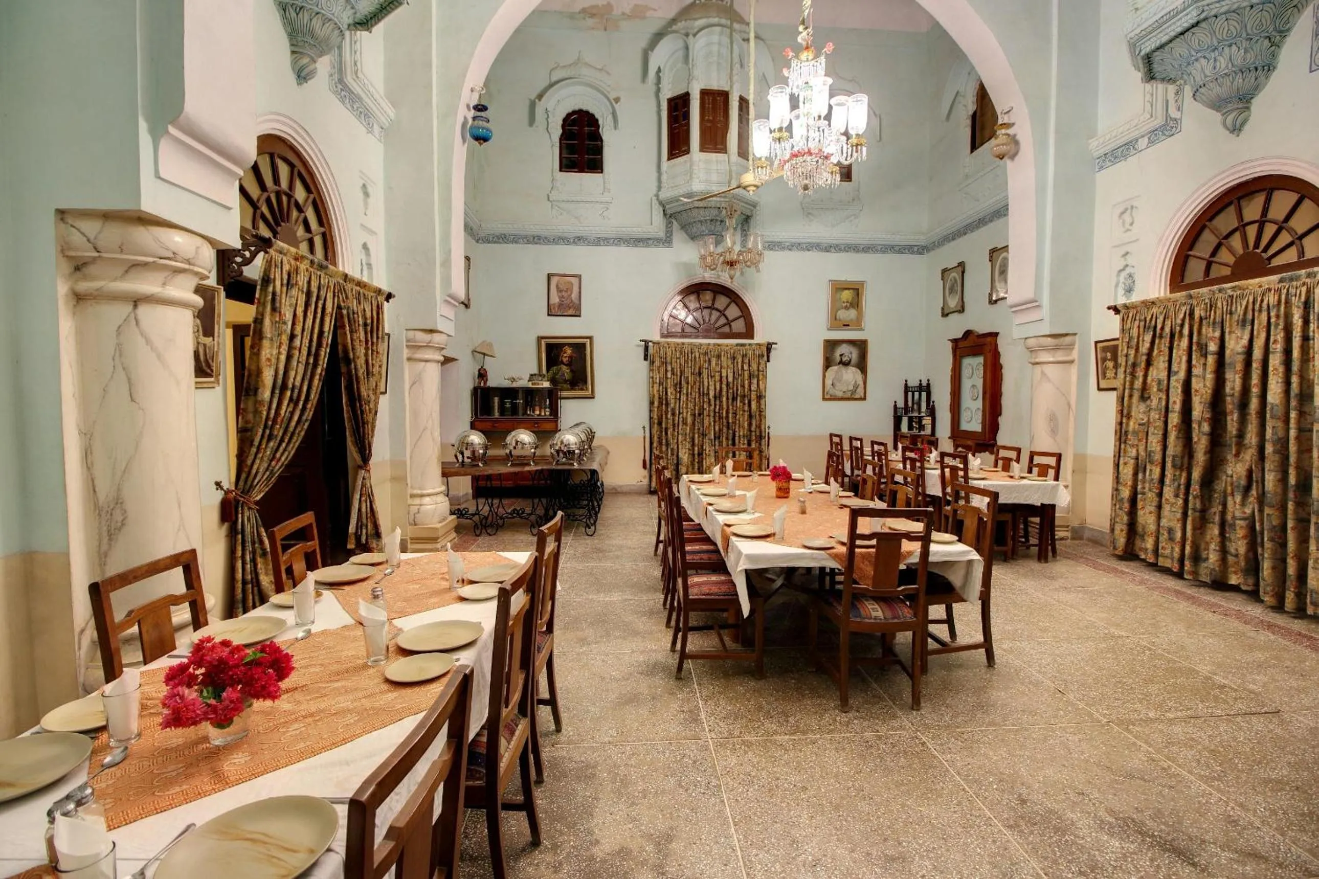 Restaurant/places to eat in The Fort Pokaran