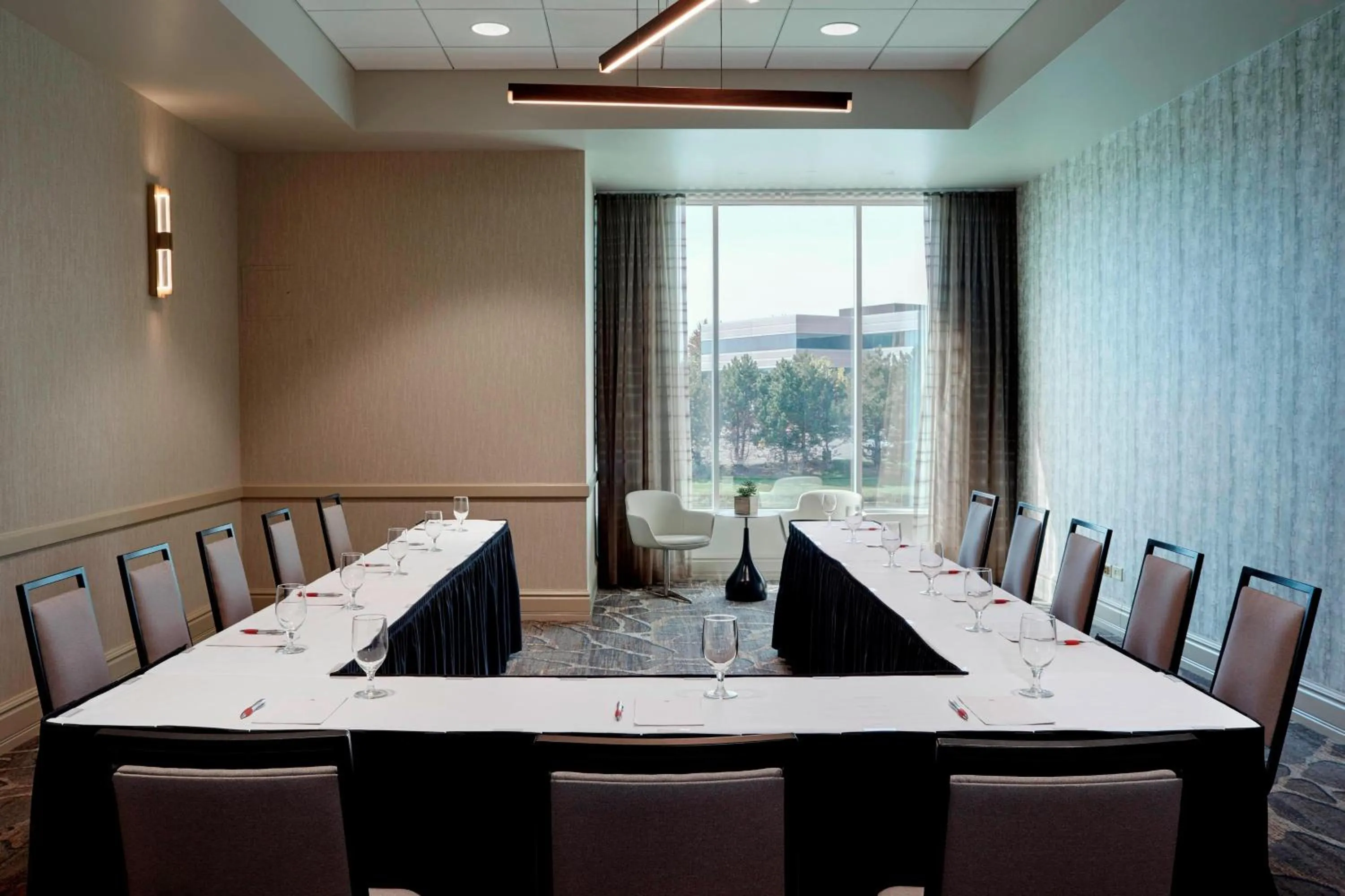 Meeting/conference room in Chicago Marriott Southwest at Burr Ridge