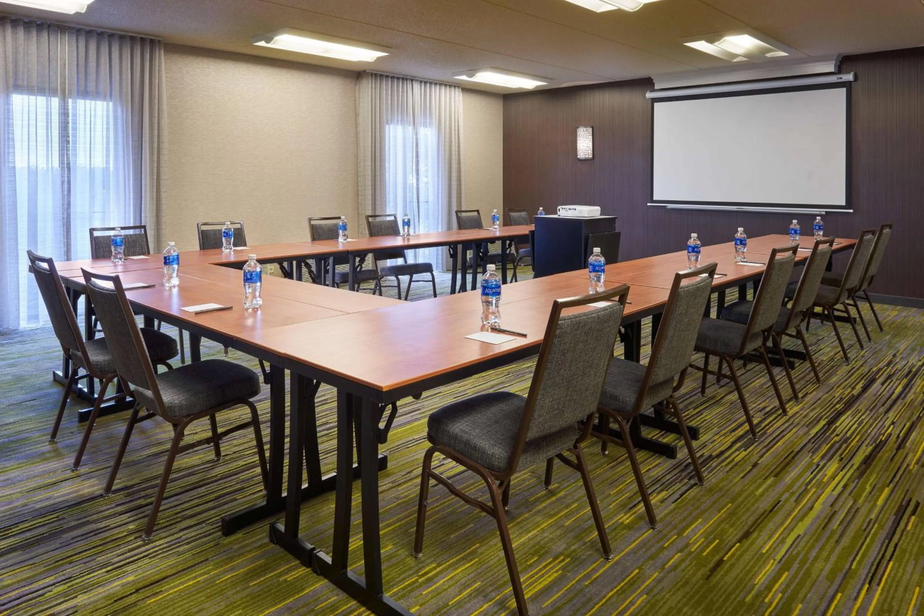 Meeting/conference room in Courtyard Chicago Wood Dale / Itasca