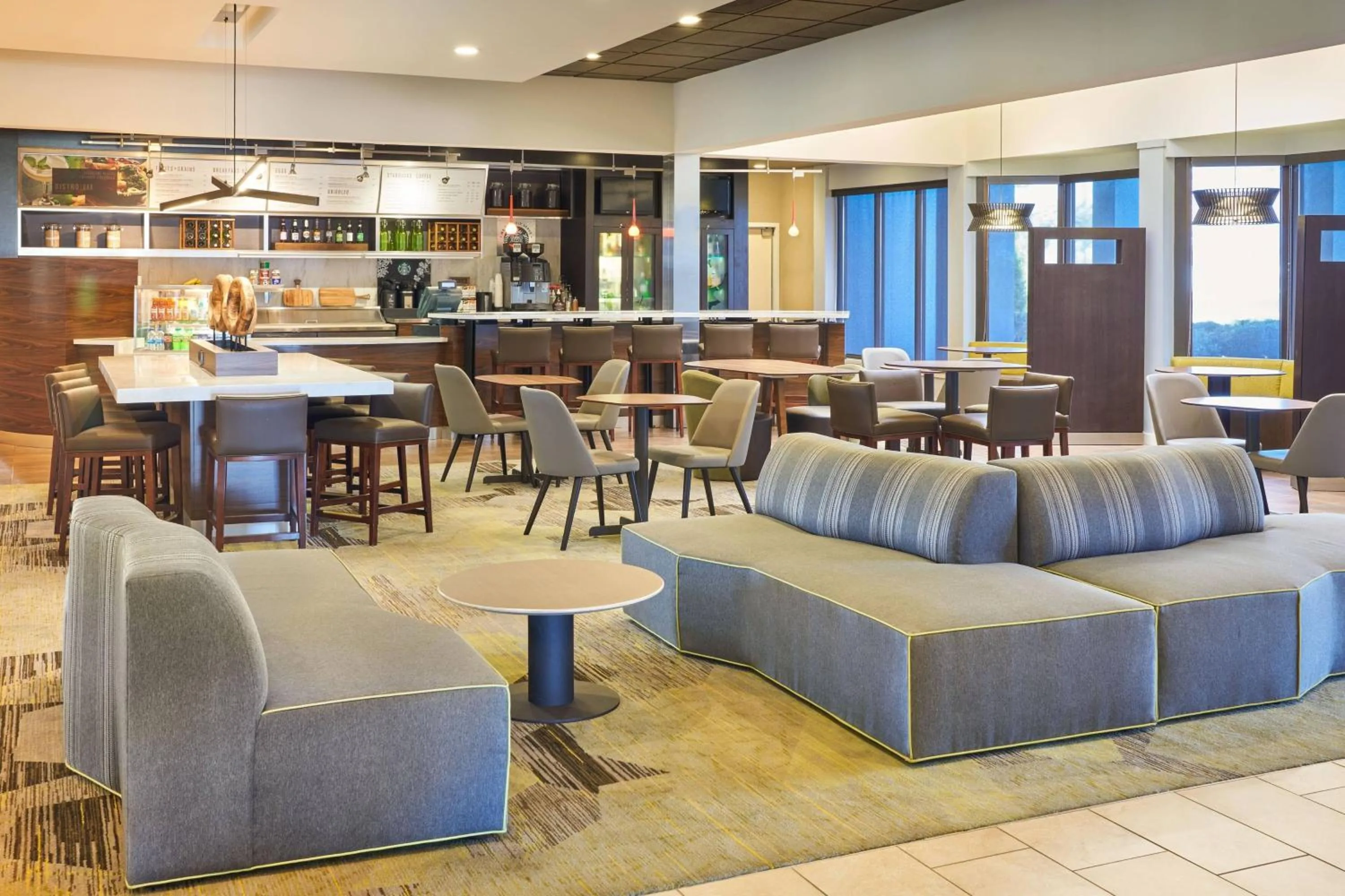 Lobby or reception in Courtyard Chicago Wood Dale / Itasca