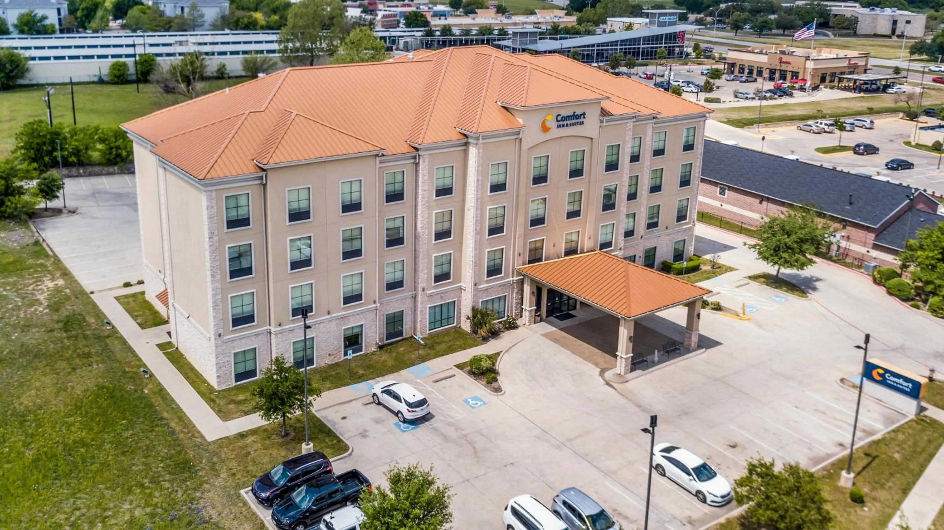 Property building in Comfort Inn & Suites Fort Worth - Fossil Creek