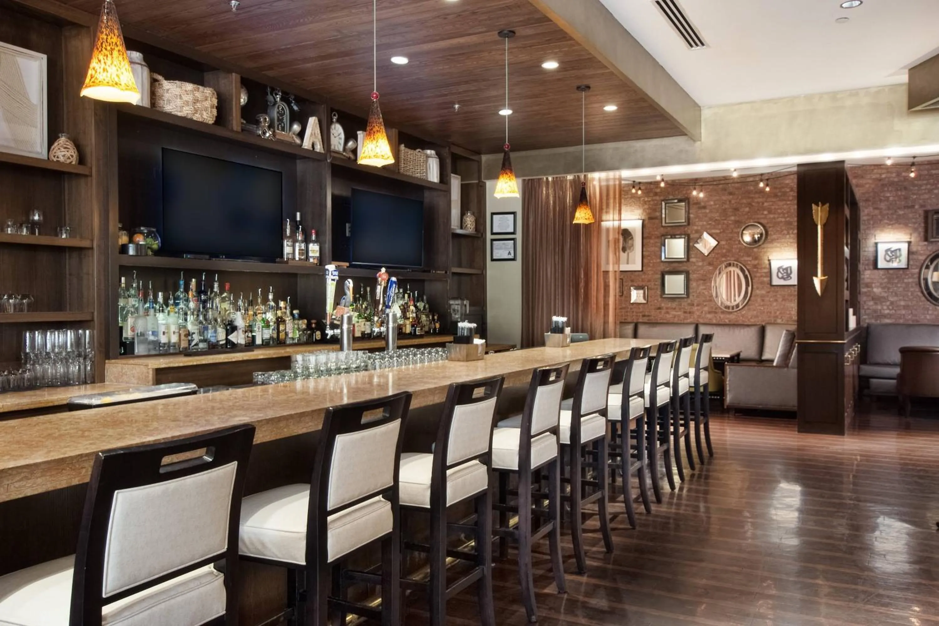 Lounge or bar in Charleston Marriott