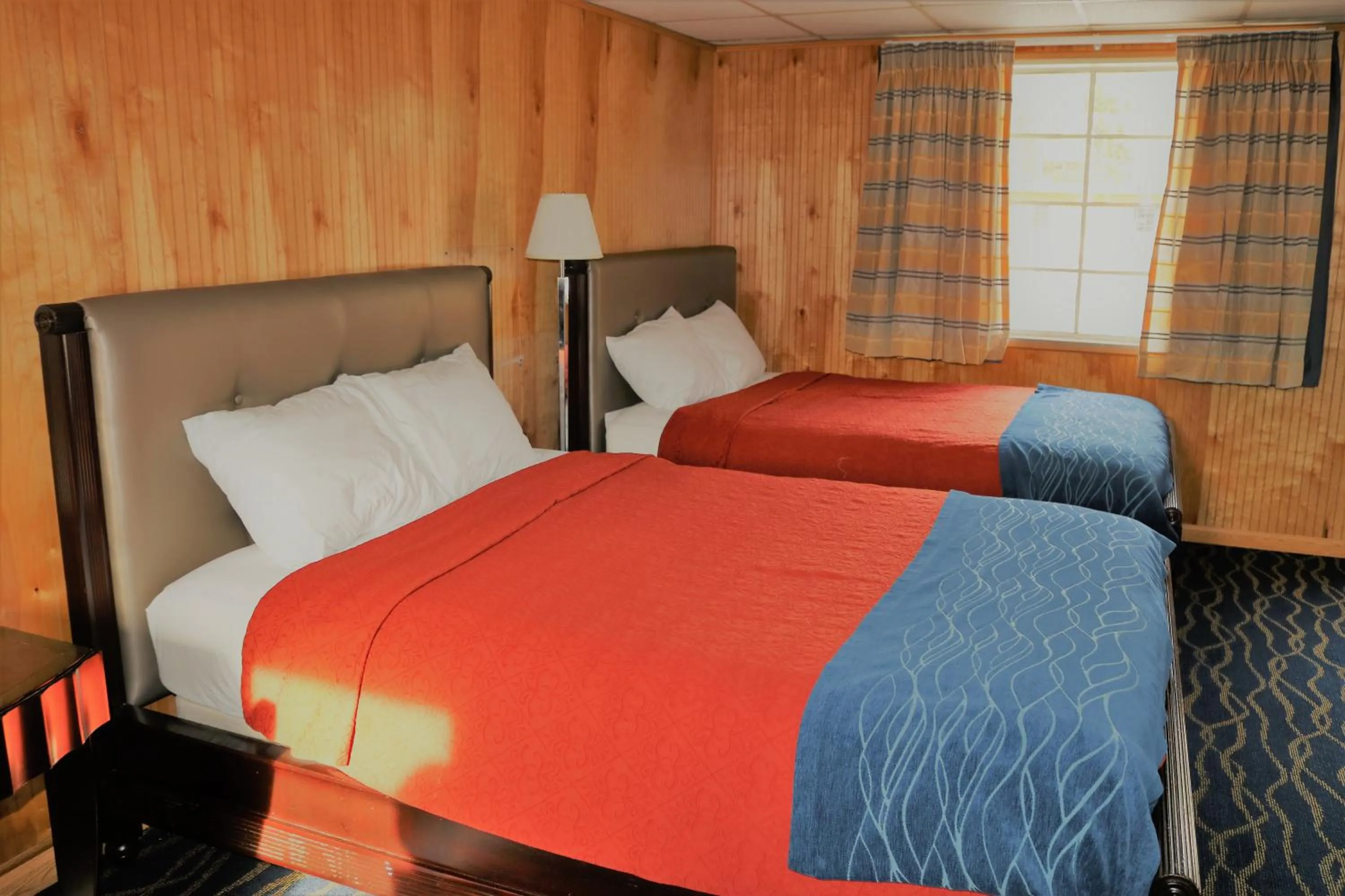 Bedroom, Bed in Rodeway Inn Harlan