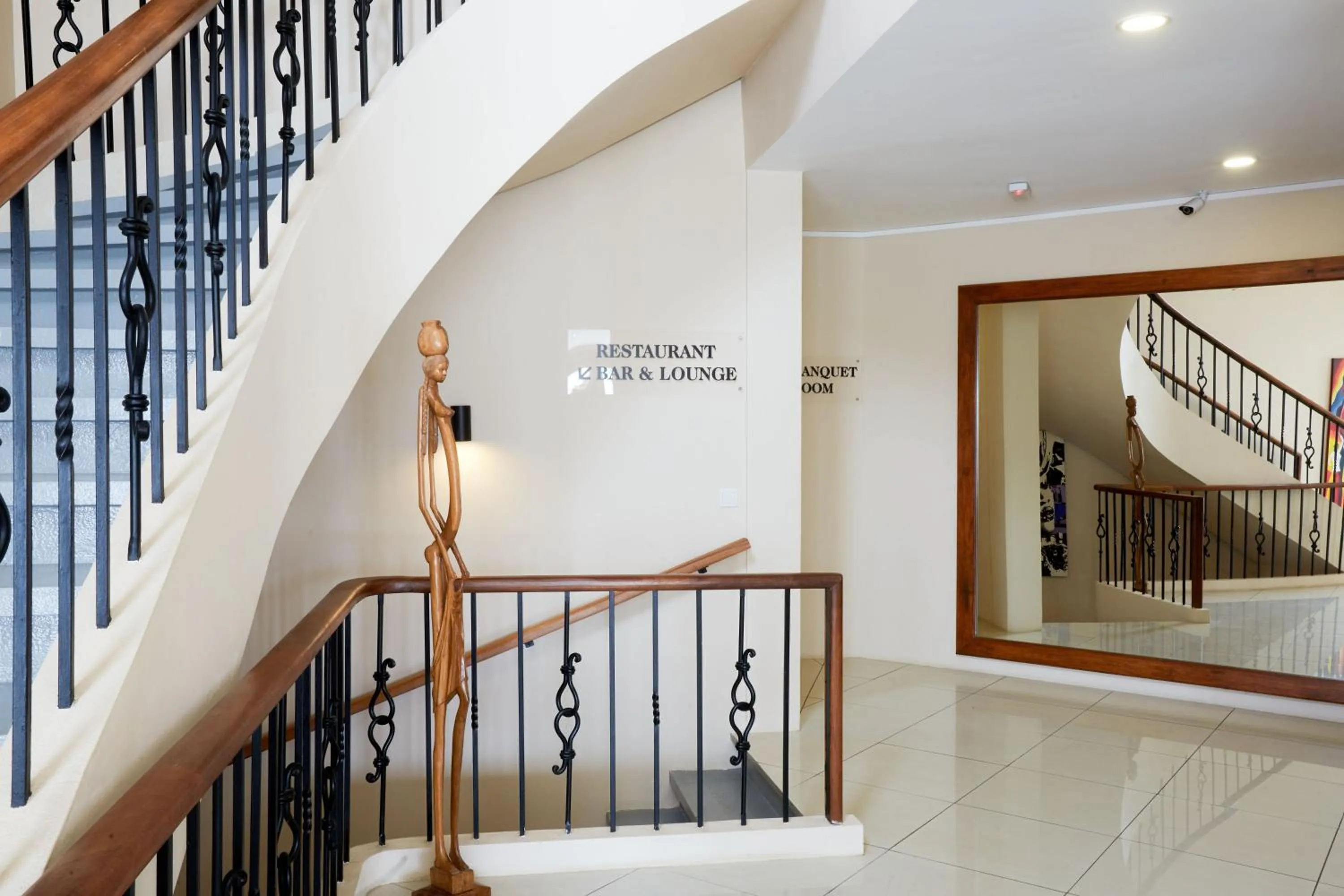 Lobby or reception in San Cristobal Boutique Hotel - Ivato Airport