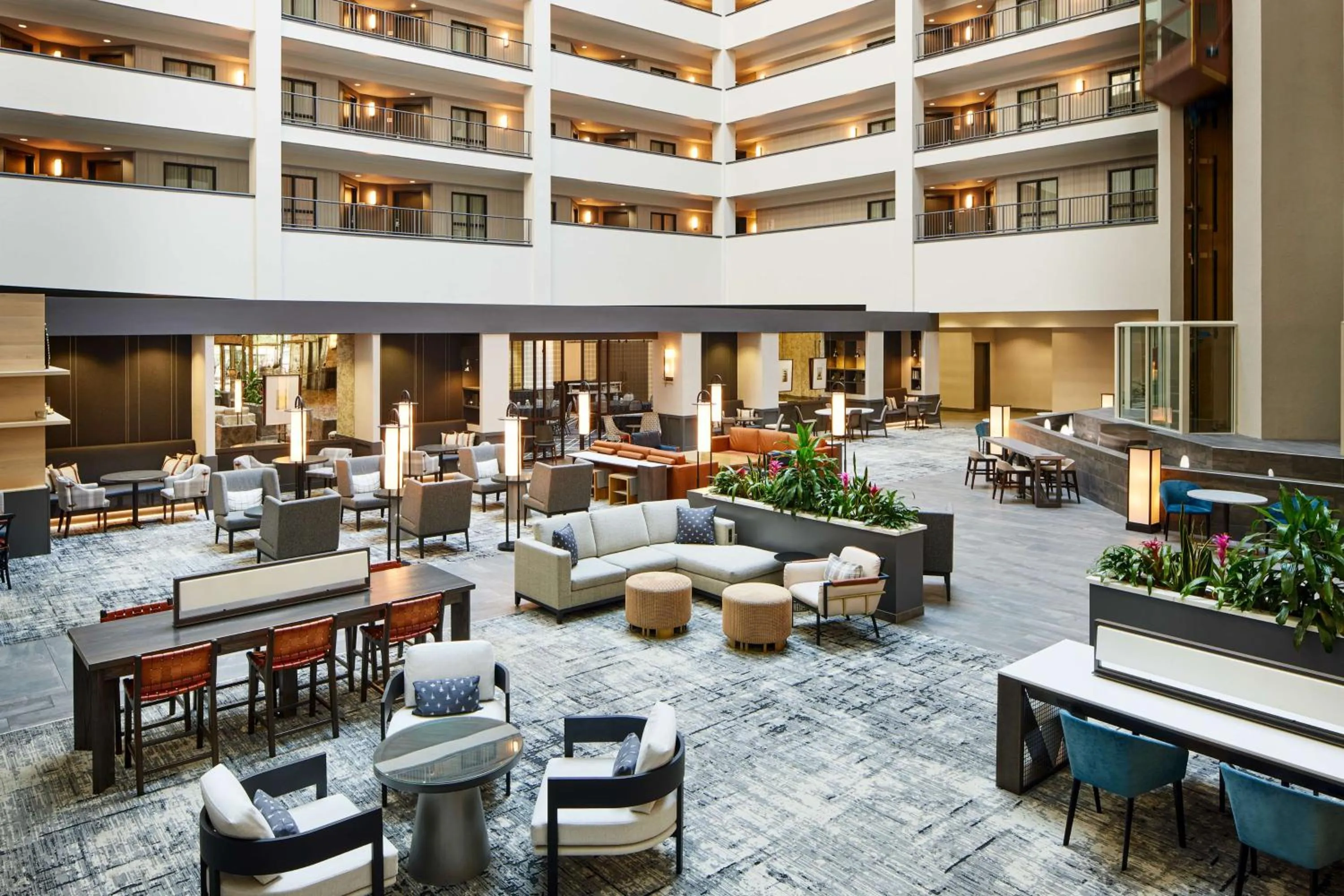 Lobby or reception in Hilton Charlotte Airport Hotel