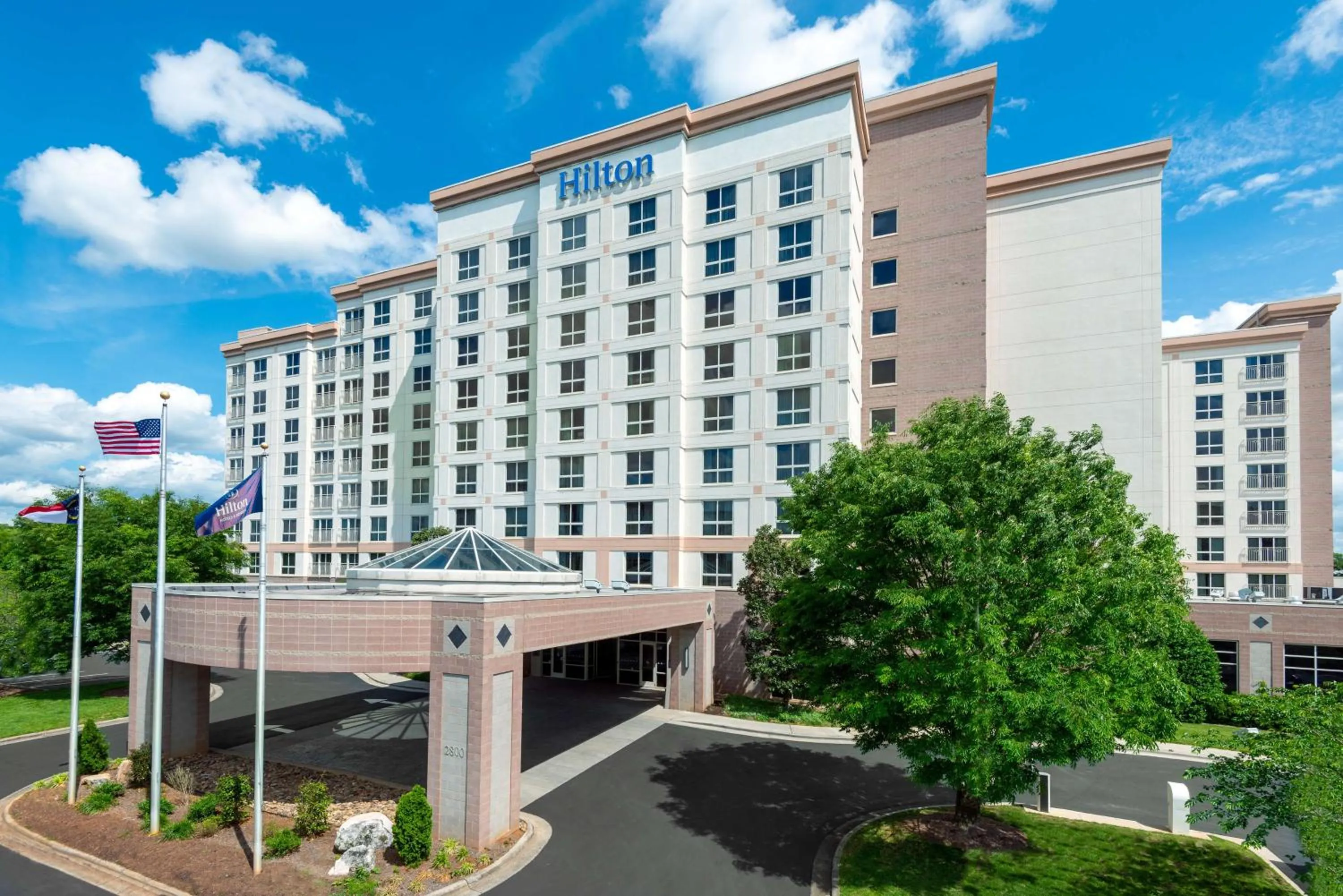 Property building in Hilton Charlotte Airport Hotel